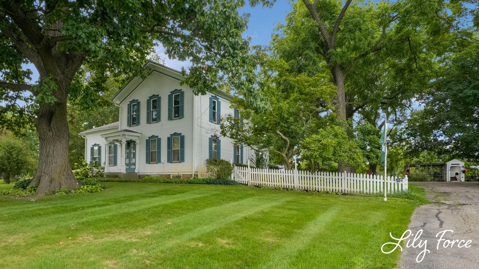 4714 4 Mile Road NW Grand Rapids MI 49544