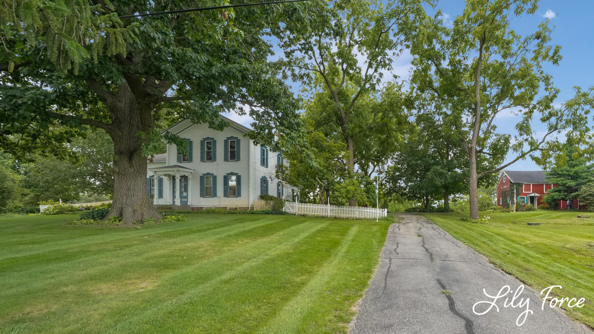 4714 4 Mile Road NW Grand Rapids MI 49544