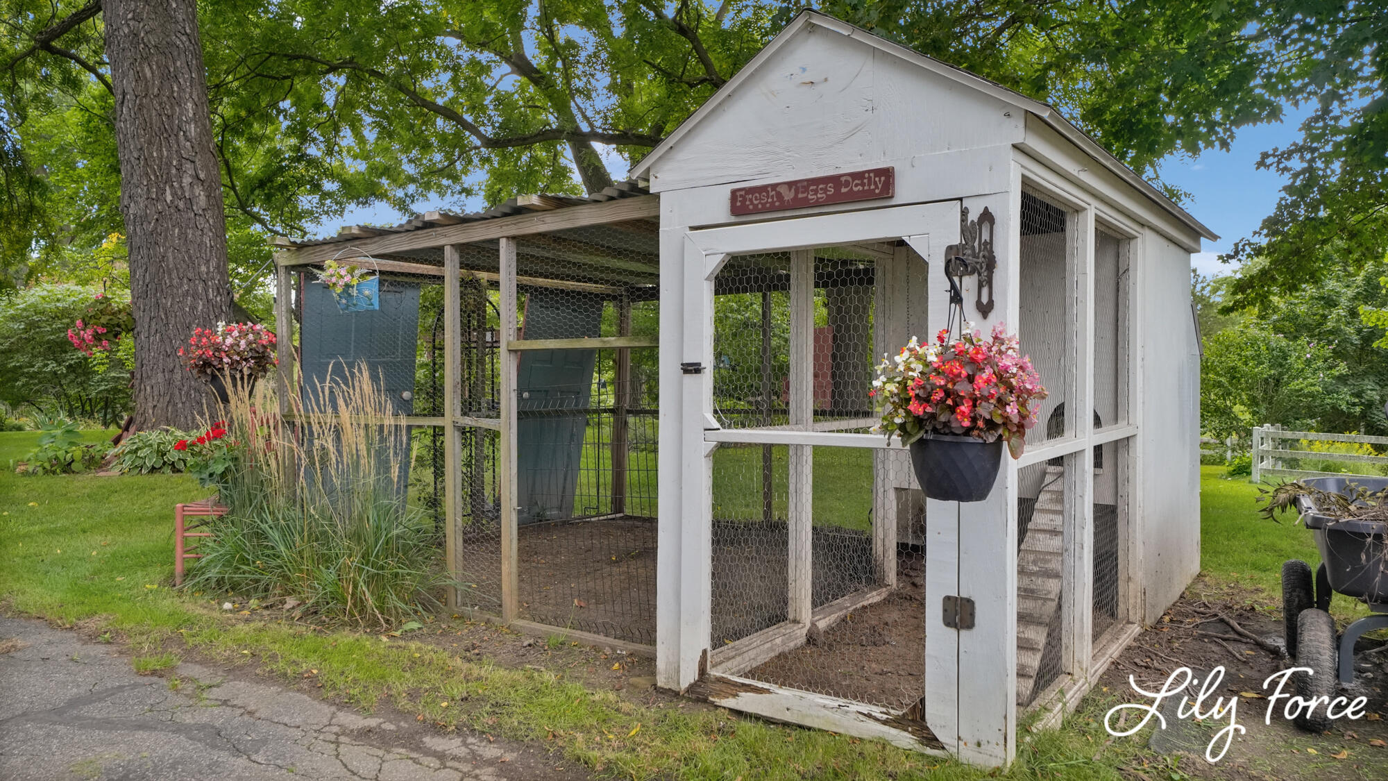 4714 4 Mile Road NW Grand Rapids MI 49544