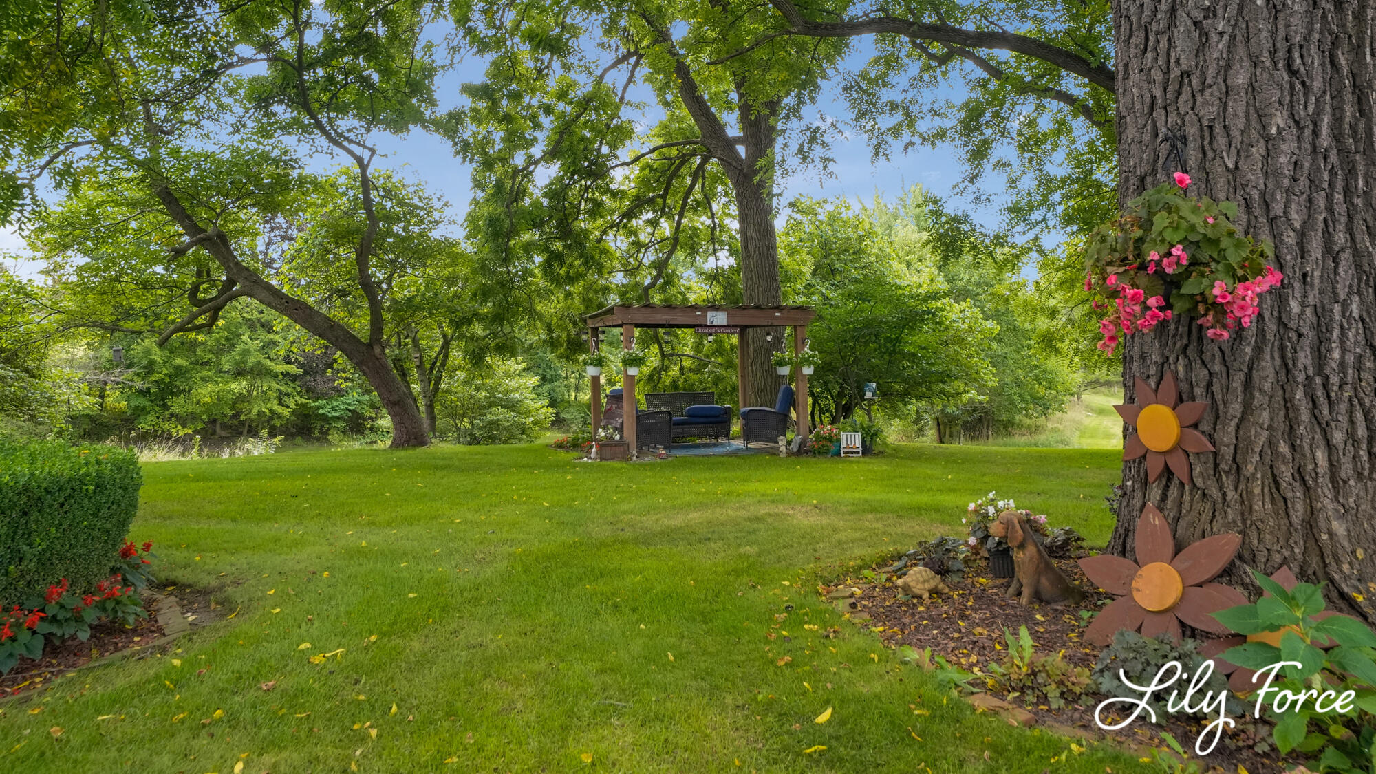 4714 4 Mile Road NW Grand Rapids MI 49544