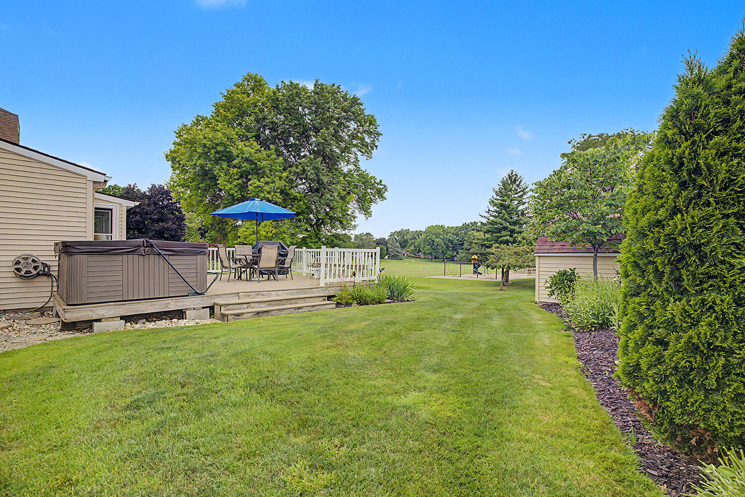 1823 S Norwalk Drive SE Grand Rapids MI 49508