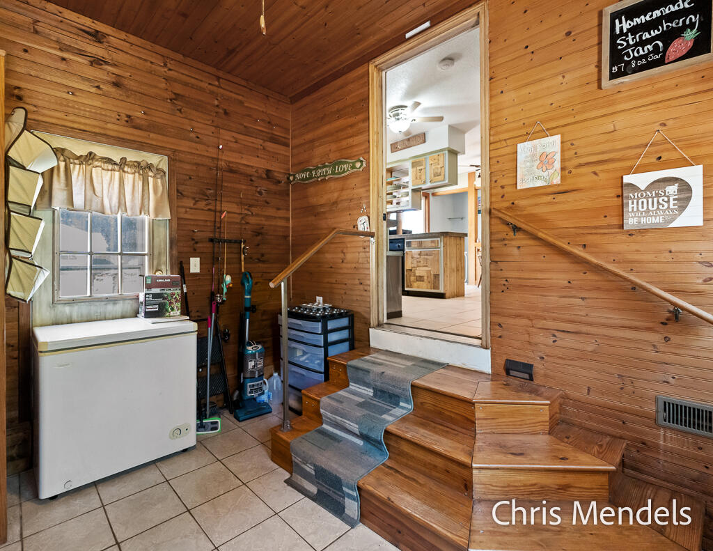 180 S Wolf Lake Road Muskegon MI 49442