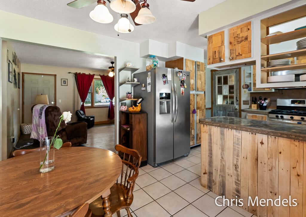 180 S Wolf Lake Road Muskegon MI 49442