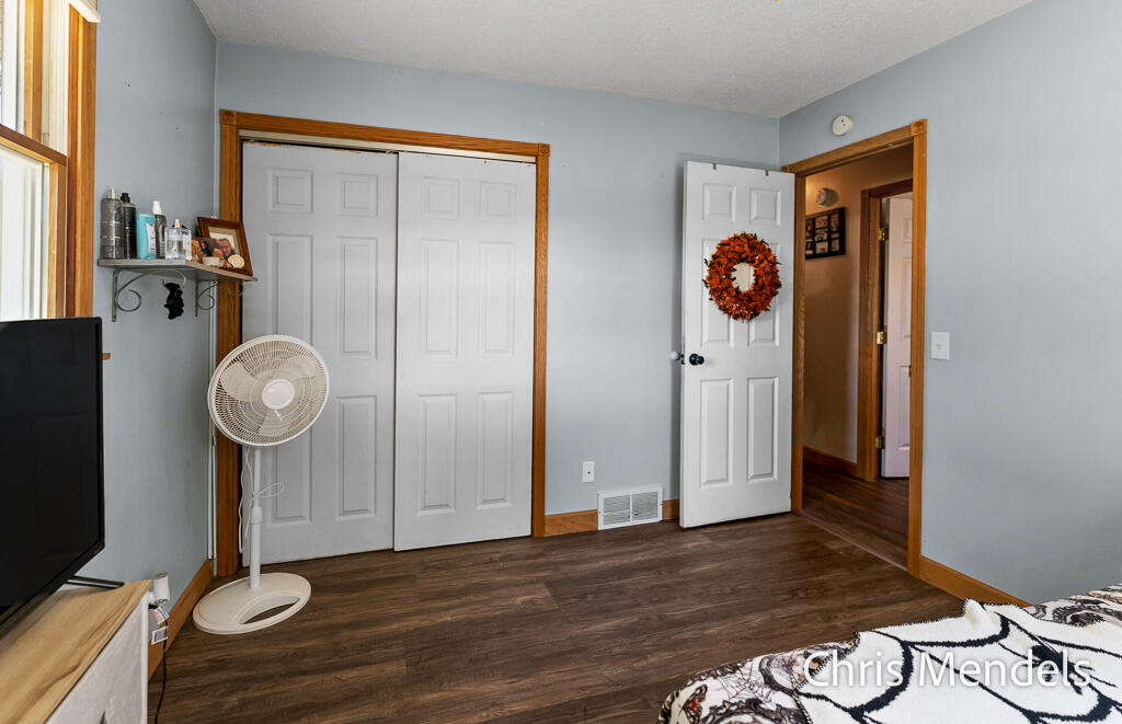 180 S Wolf Lake Road Muskegon MI 49442