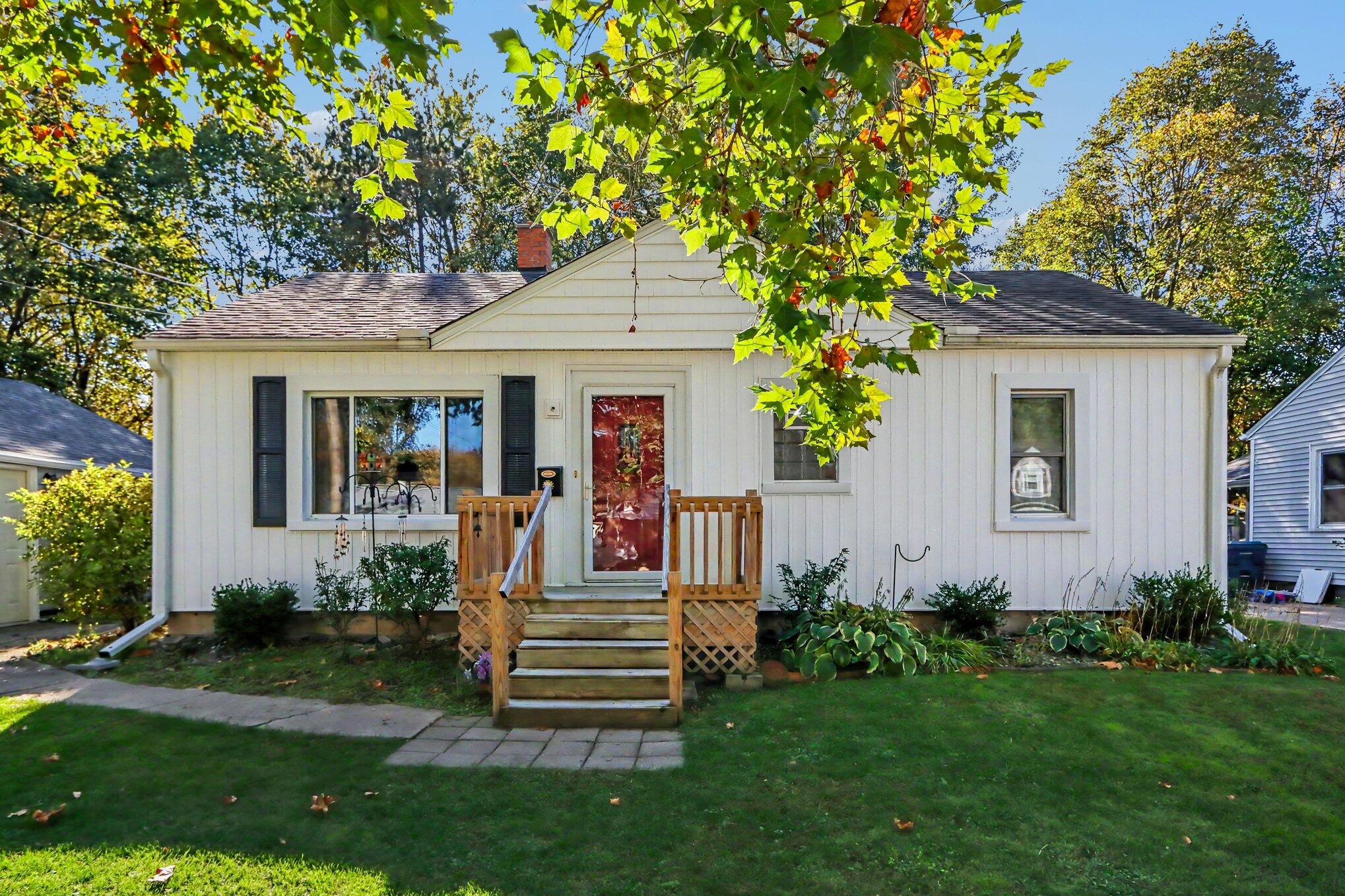 1019 Clover Street Kalamazoo MI 49008