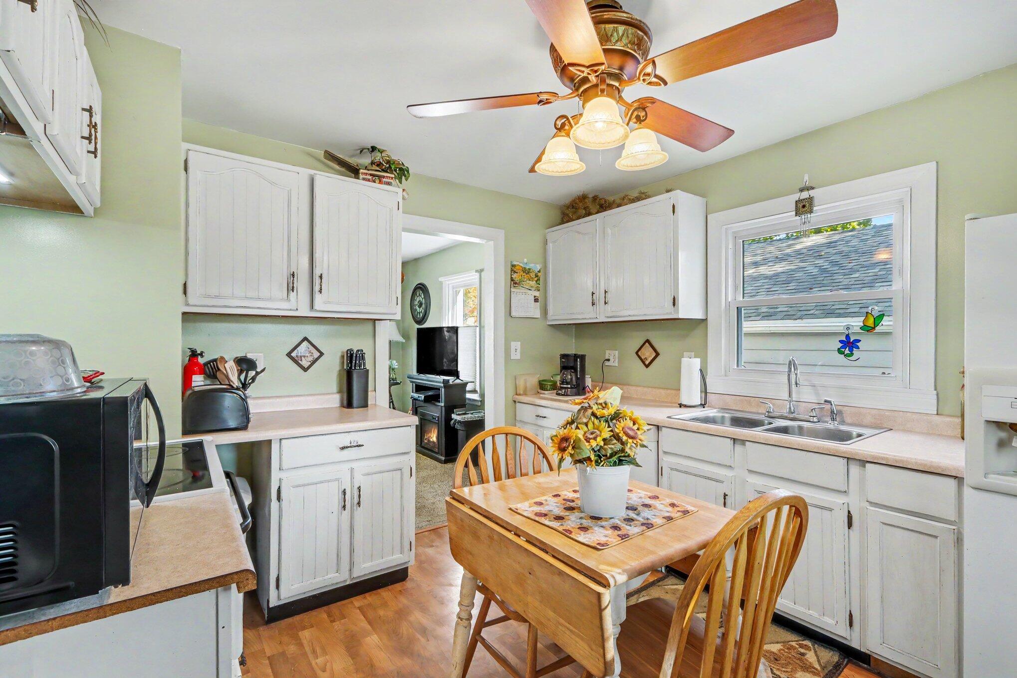1019 Clover Street Kalamazoo MI 49008