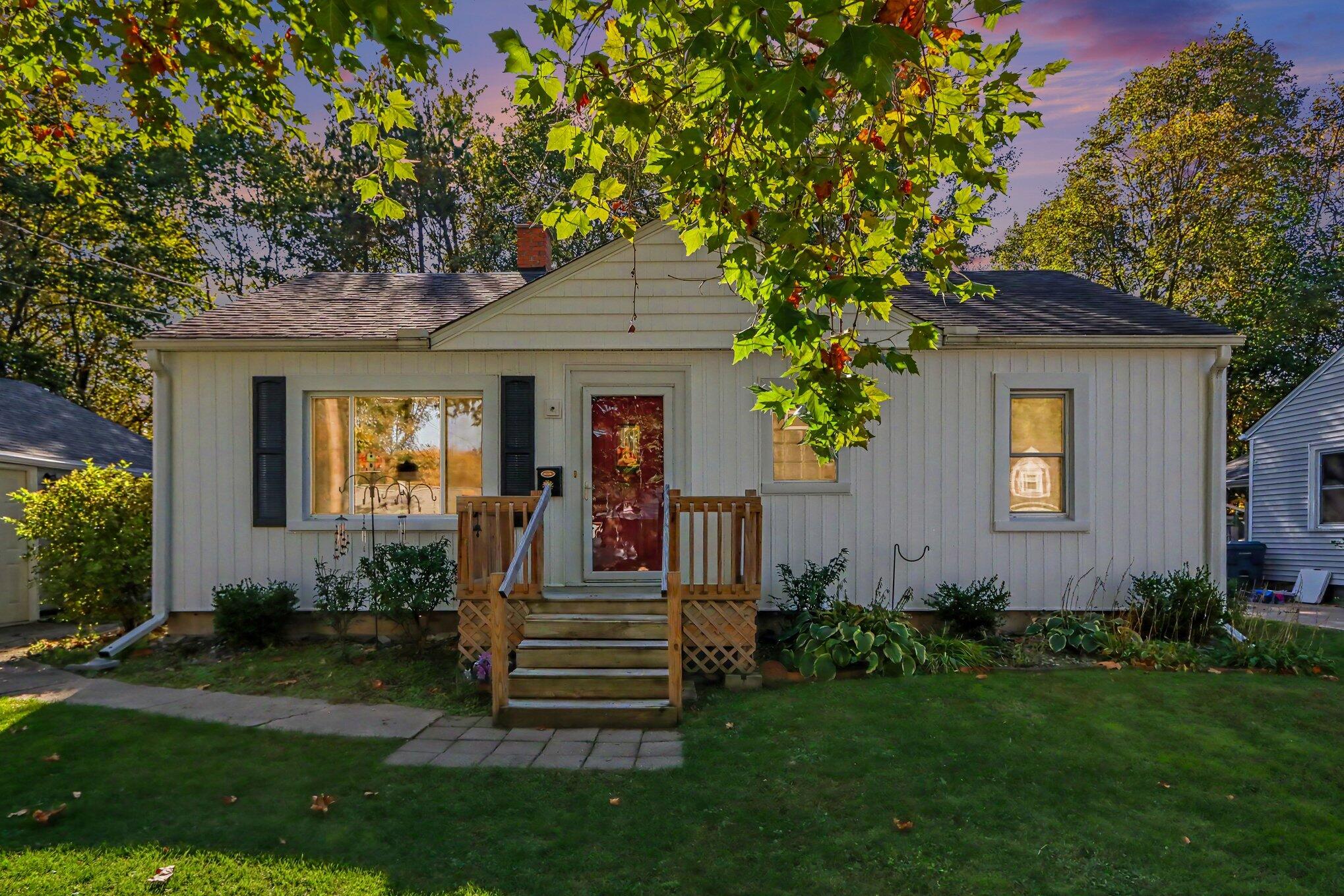 1019 Clover Street Kalamazoo MI 49008