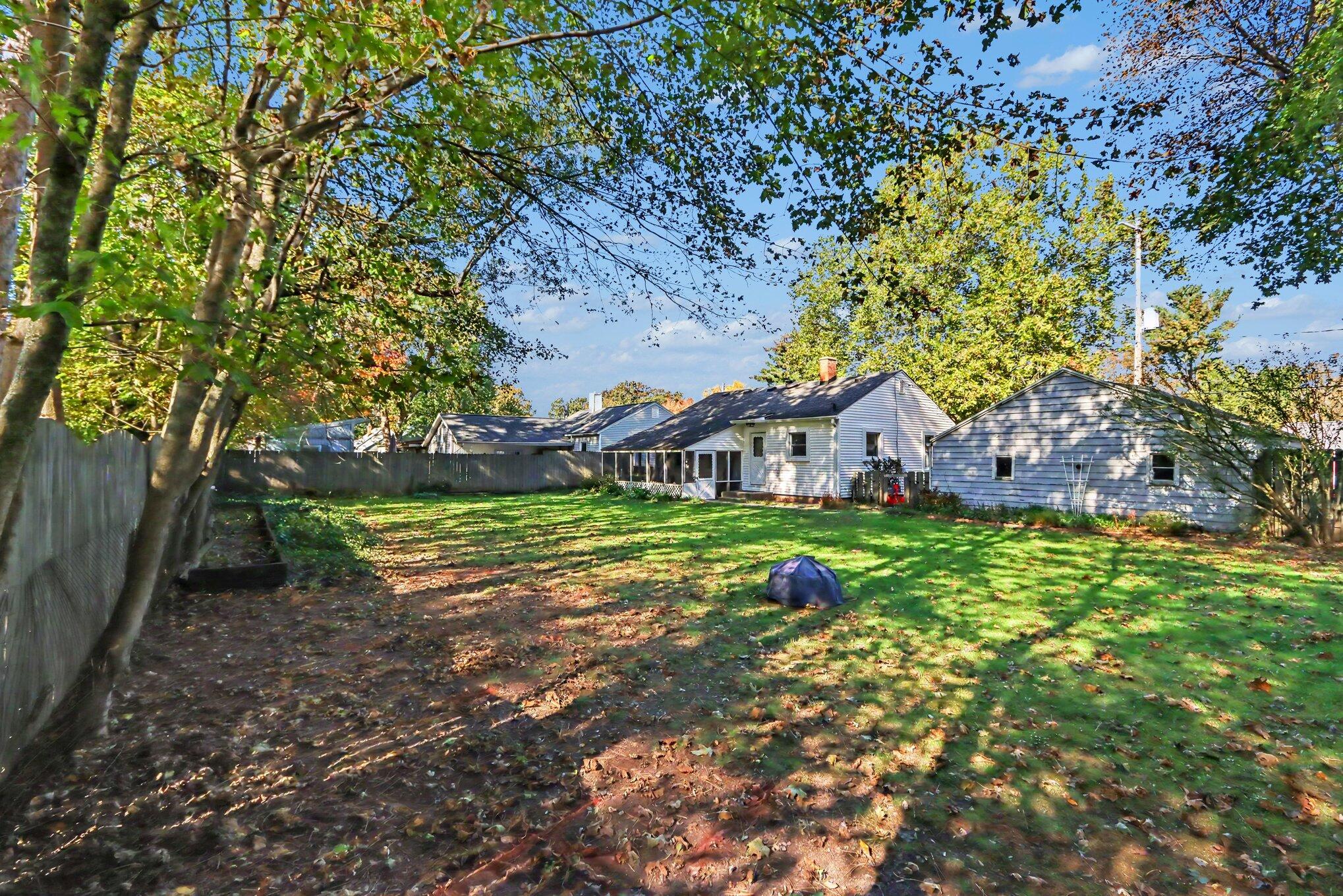 1019 Clover Street Kalamazoo MI 49008