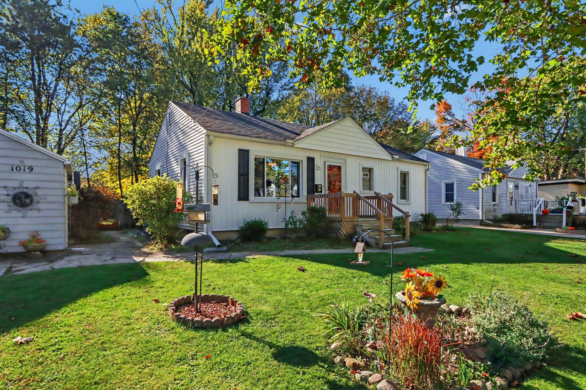 1019 Clover Street Kalamazoo MI 49008