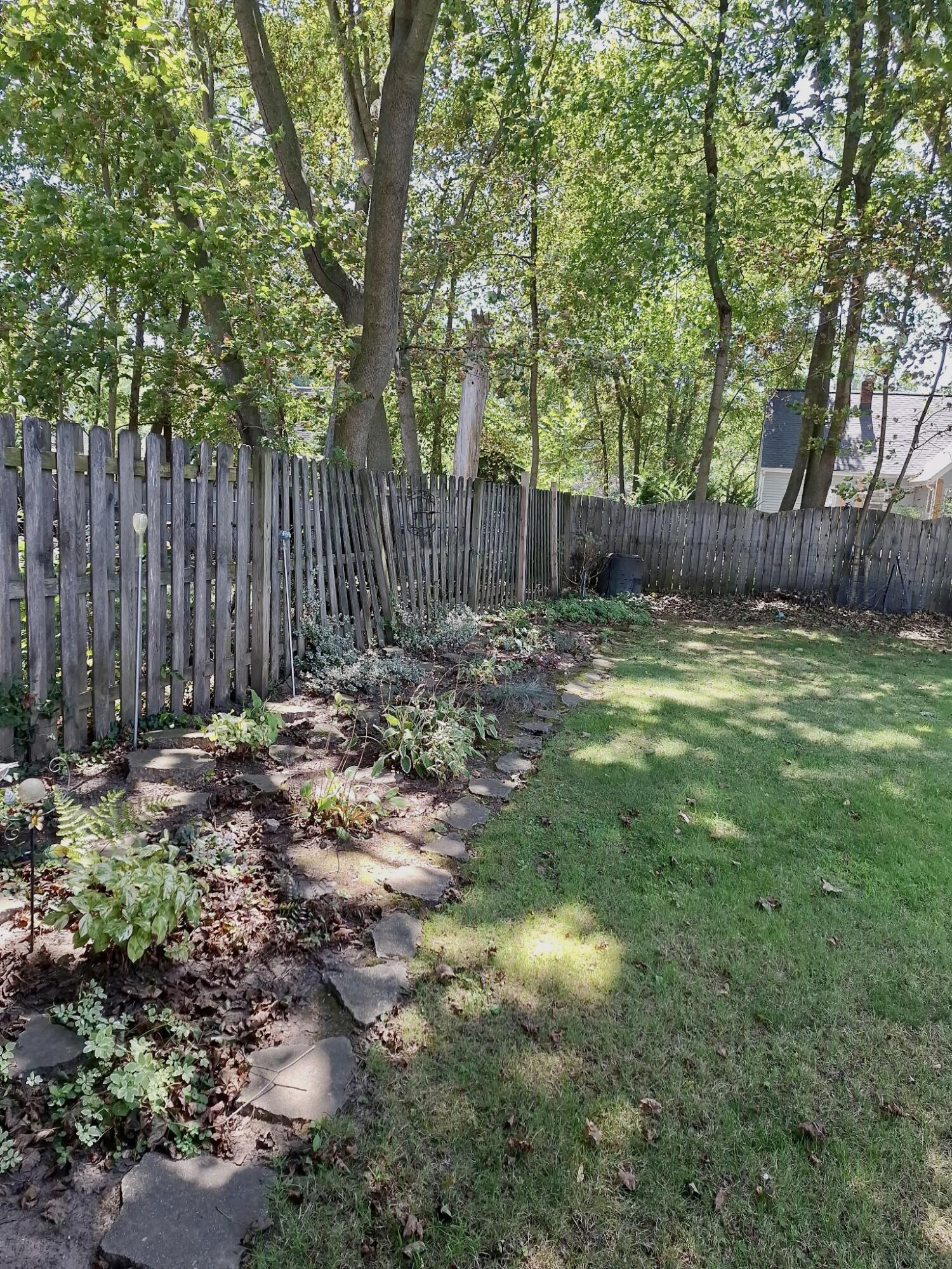 1019 Clover Street Kalamazoo MI 49008