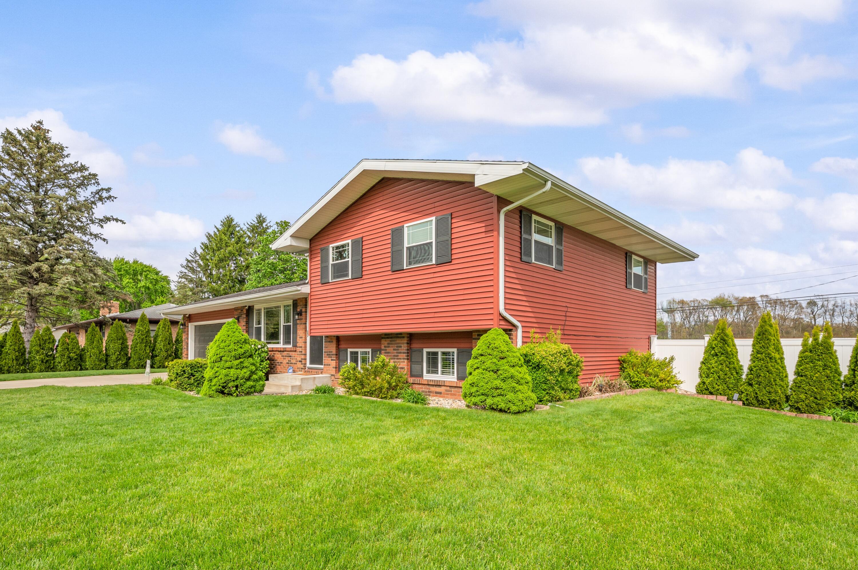 821 E Park Drive Niles MI 49120