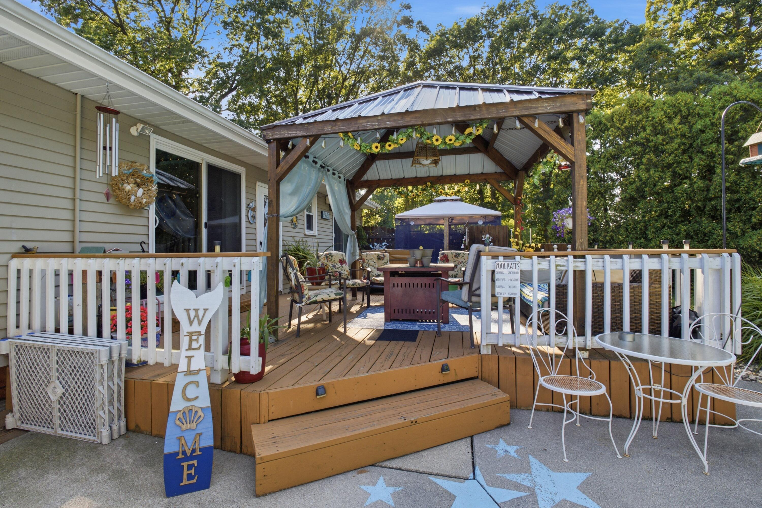 1658 Woodside Road Norton Shores MI 49441