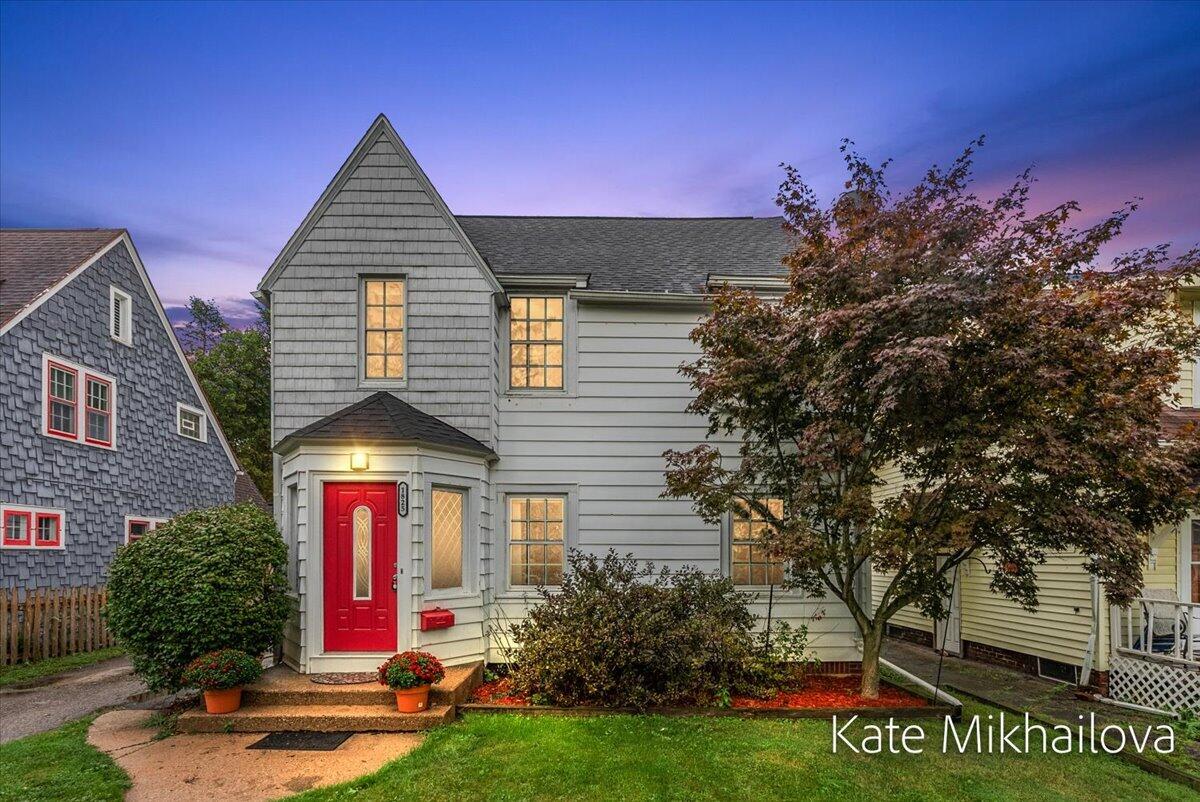 1825 Oakland Drive Kalamazoo MI 49008