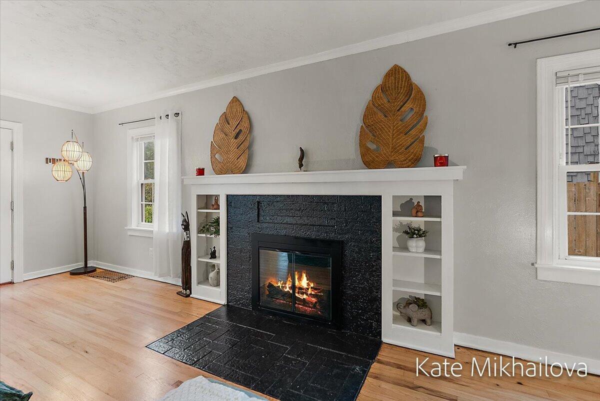 1825 Oakland Drive Kalamazoo MI 49008