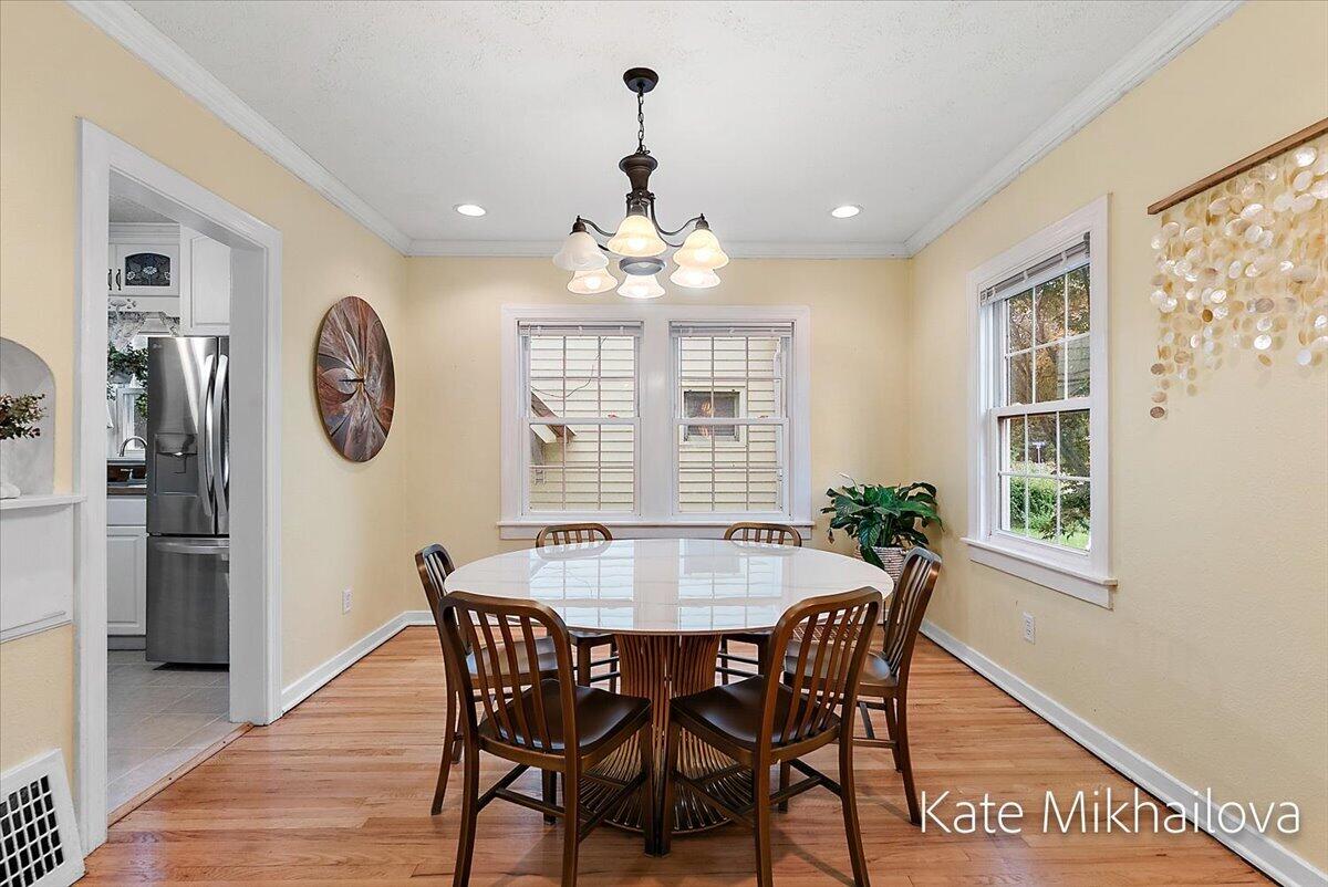 1825 Oakland Drive Kalamazoo MI 49008