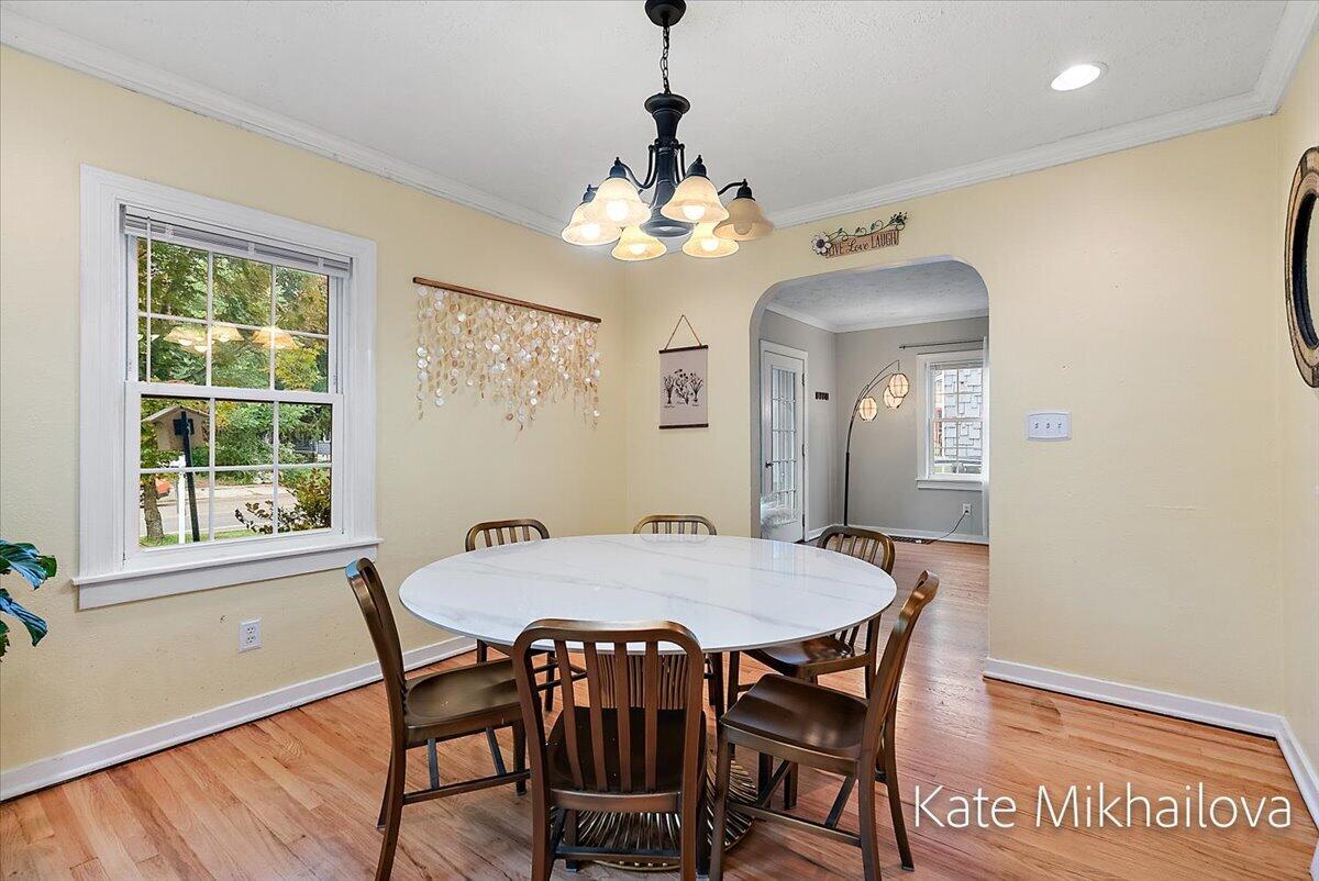 1825 Oakland Drive Kalamazoo MI 49008