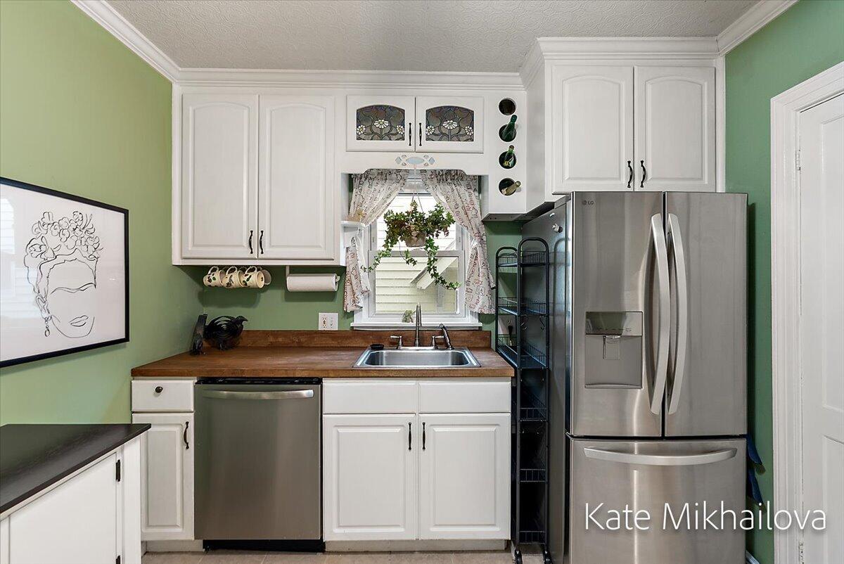 1825 Oakland Drive Kalamazoo MI 49008