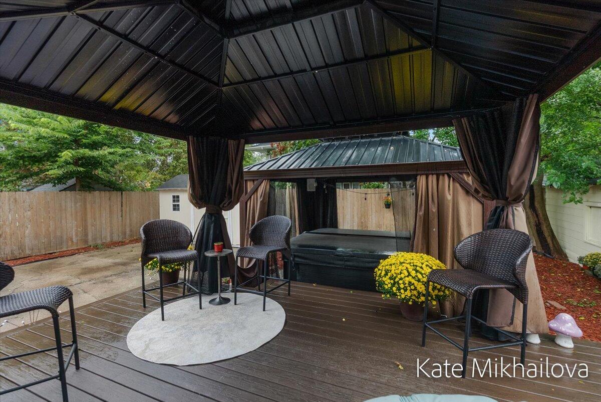 1825 Oakland Drive Kalamazoo MI 49008
