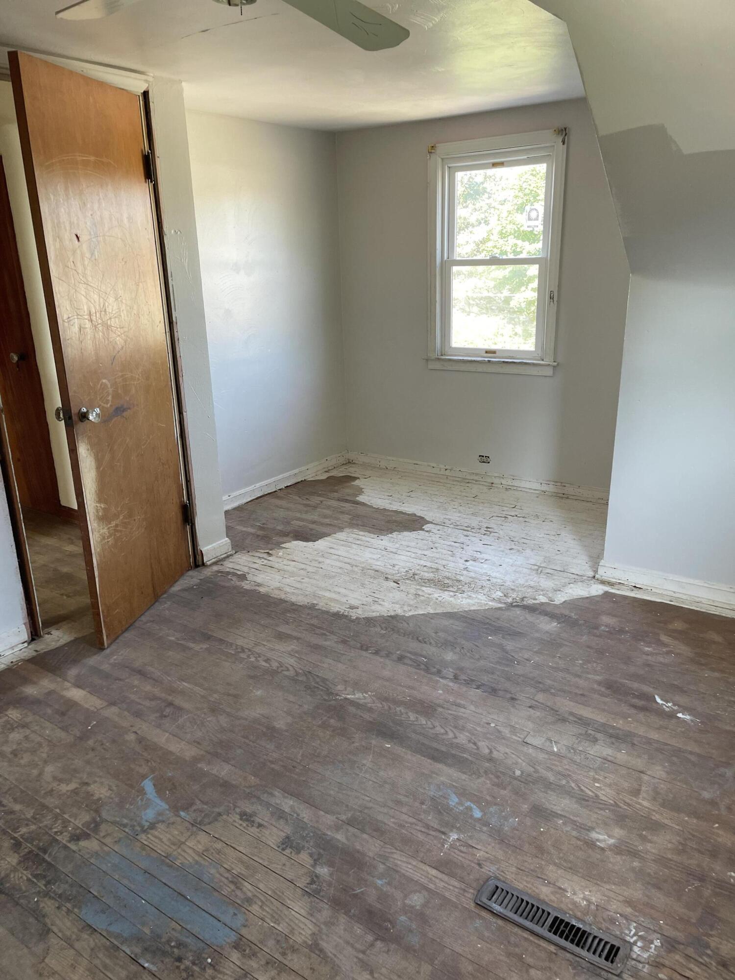 612 N Crystal Avenue Benton Harbor MI 49022