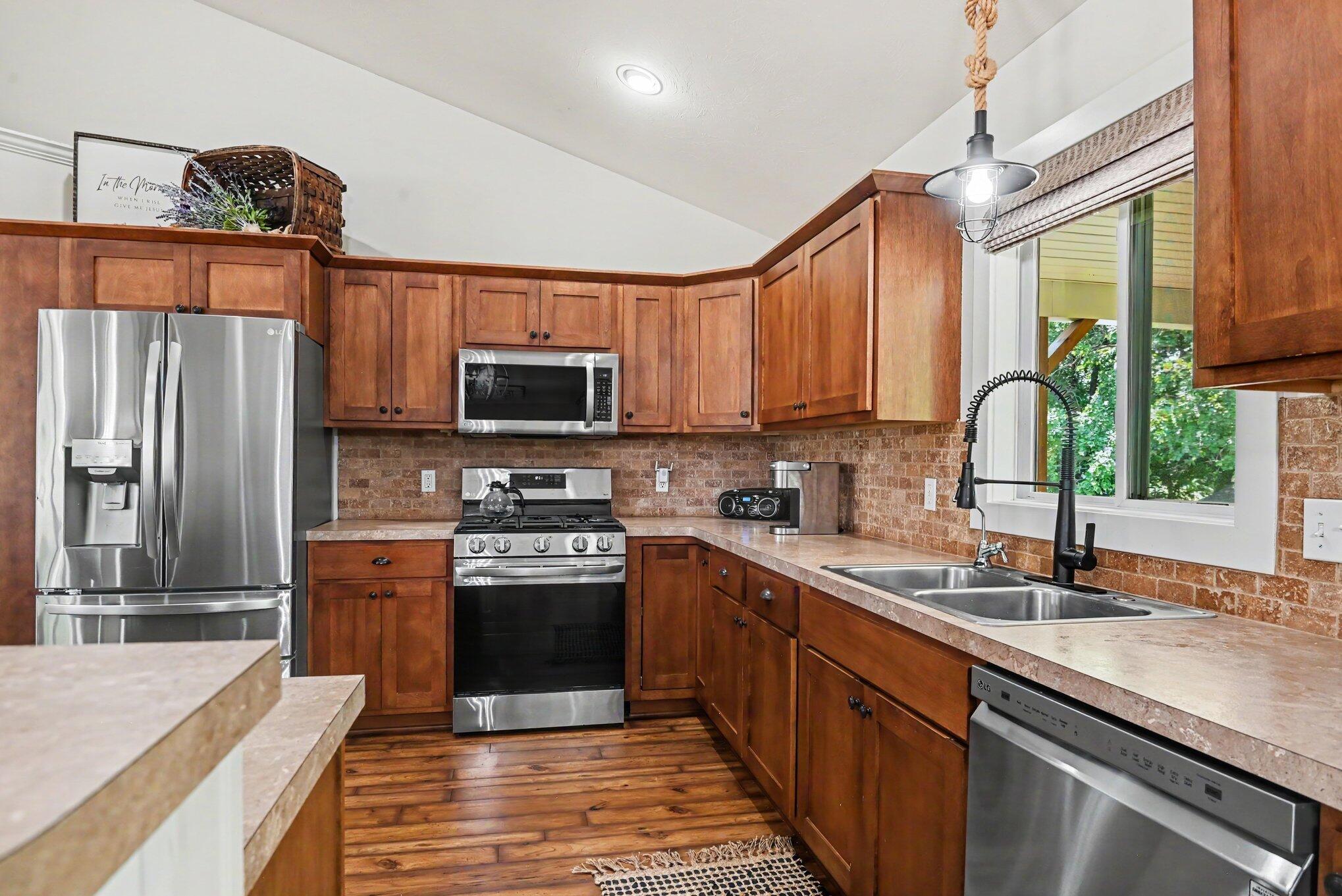 635 Midgrove Drive Zeeland MI 49464