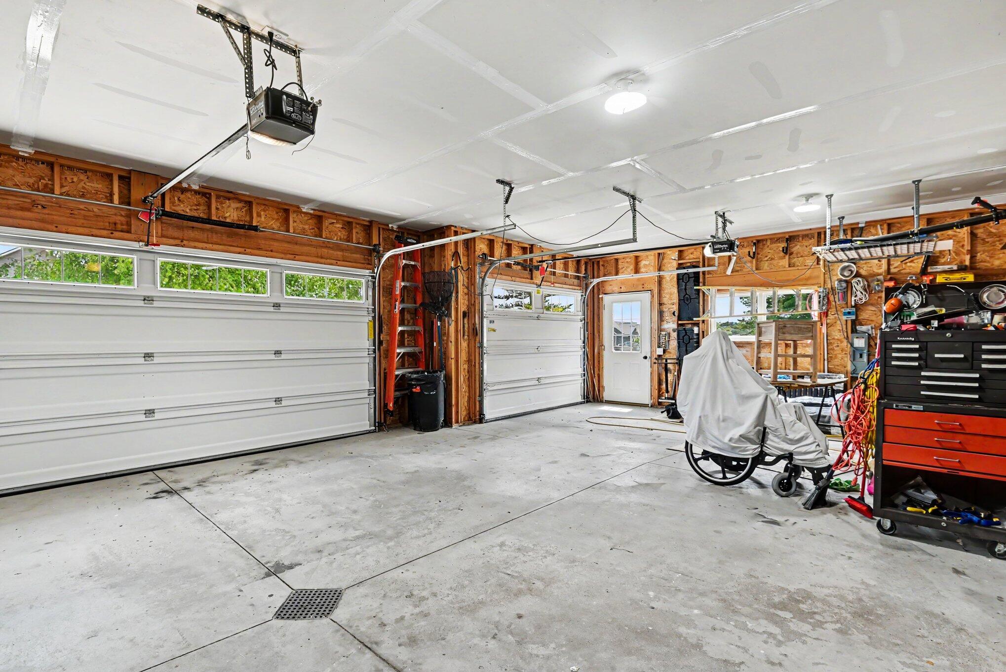 635 Midgrove Drive Zeeland MI 49464
