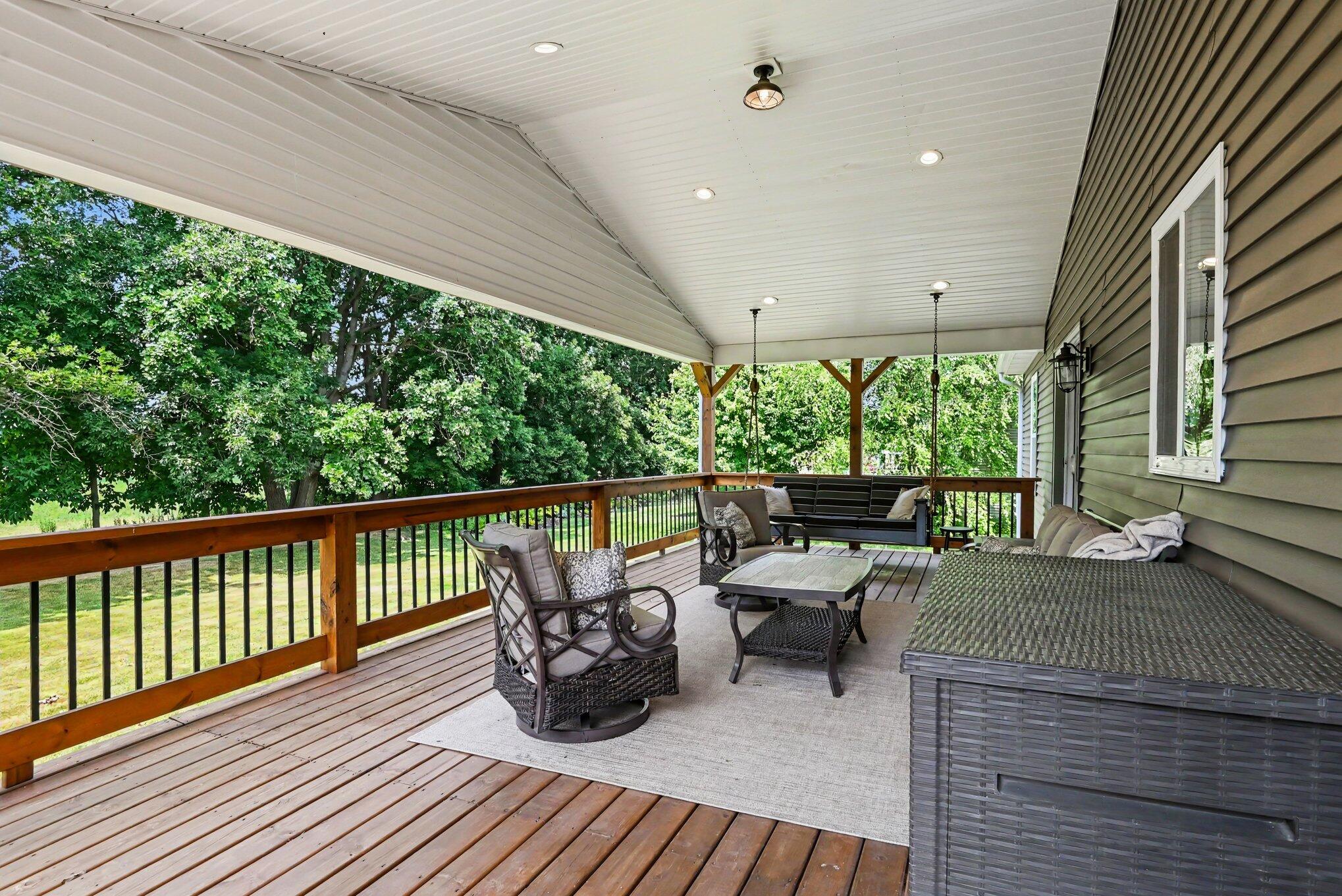 635 Midgrove Drive Zeeland MI 49464