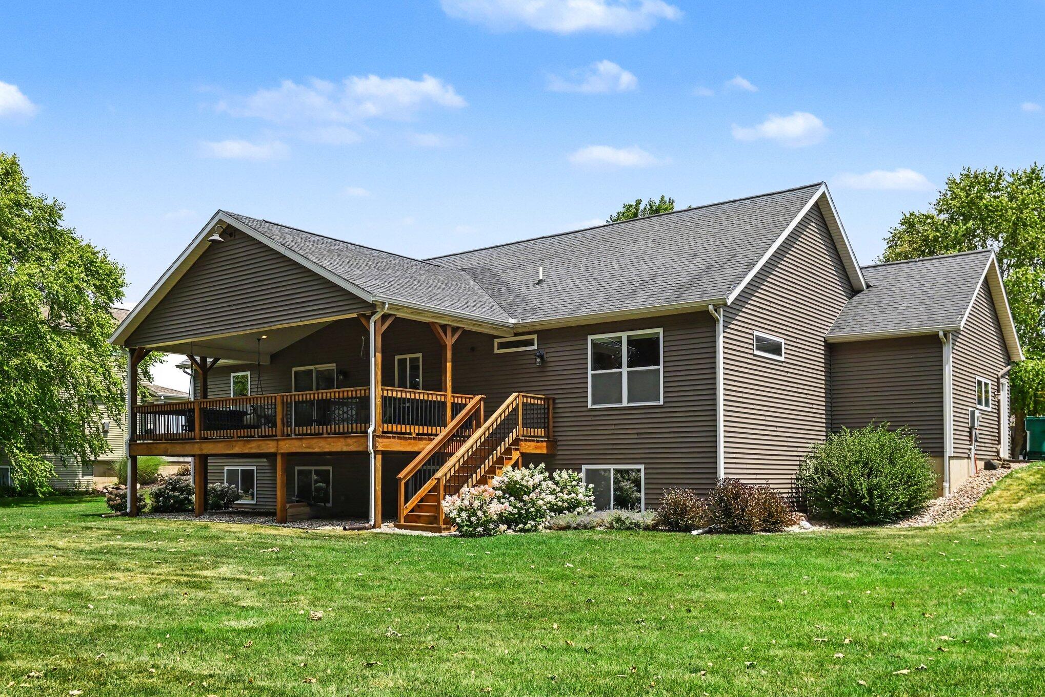 635 Midgrove Drive Zeeland MI 49464