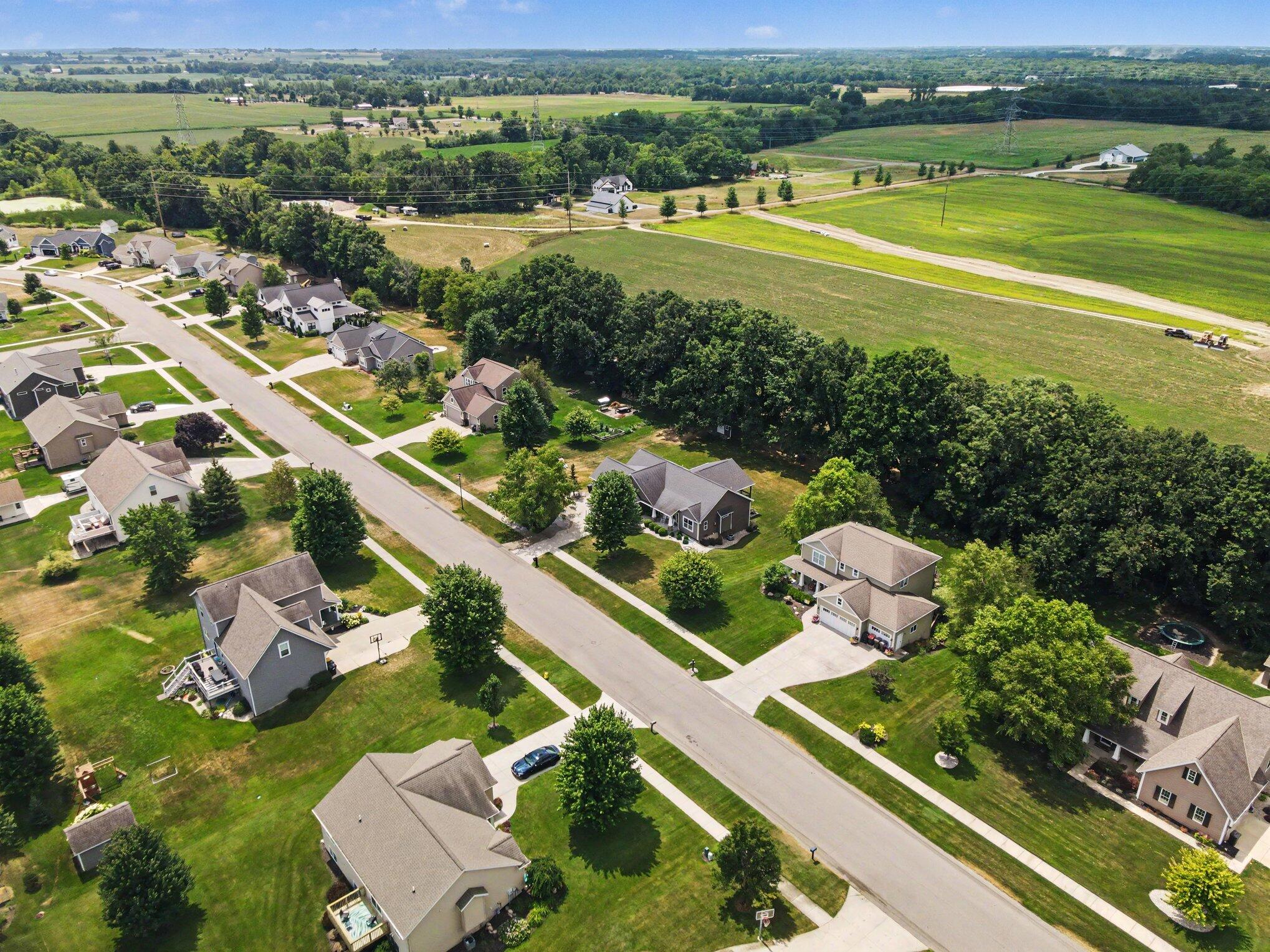 635 Midgrove Drive Zeeland MI 49464