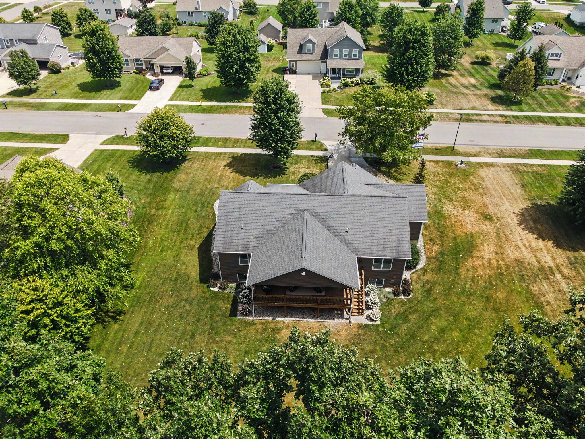 635 Midgrove Drive Zeeland MI 49464