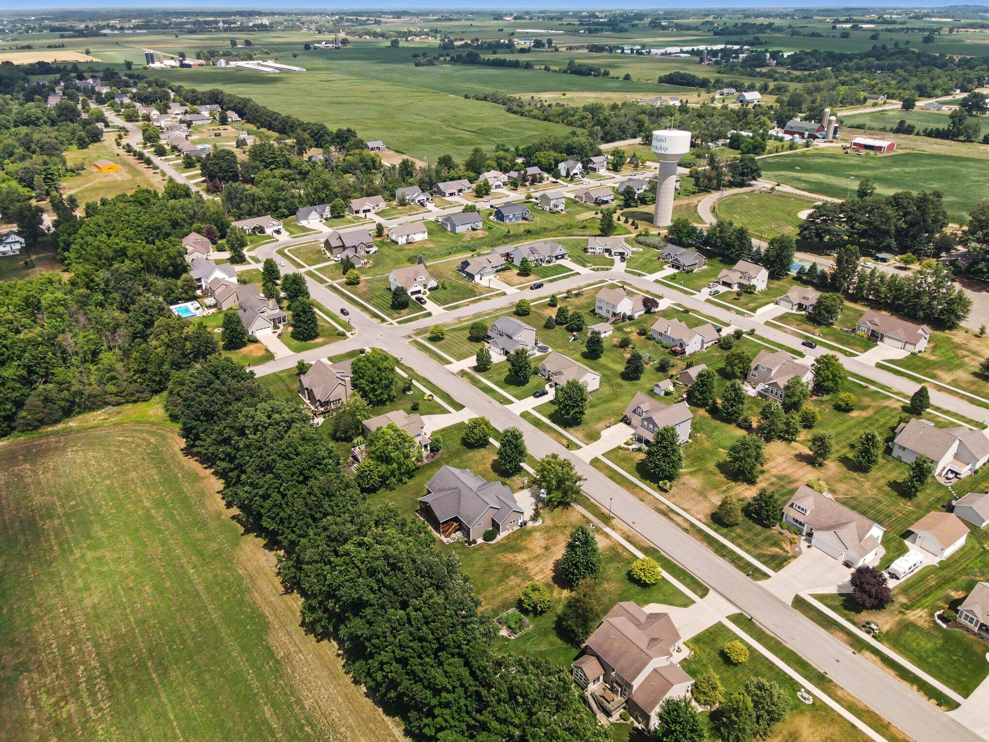 635 Midgrove Drive Zeeland MI 49464