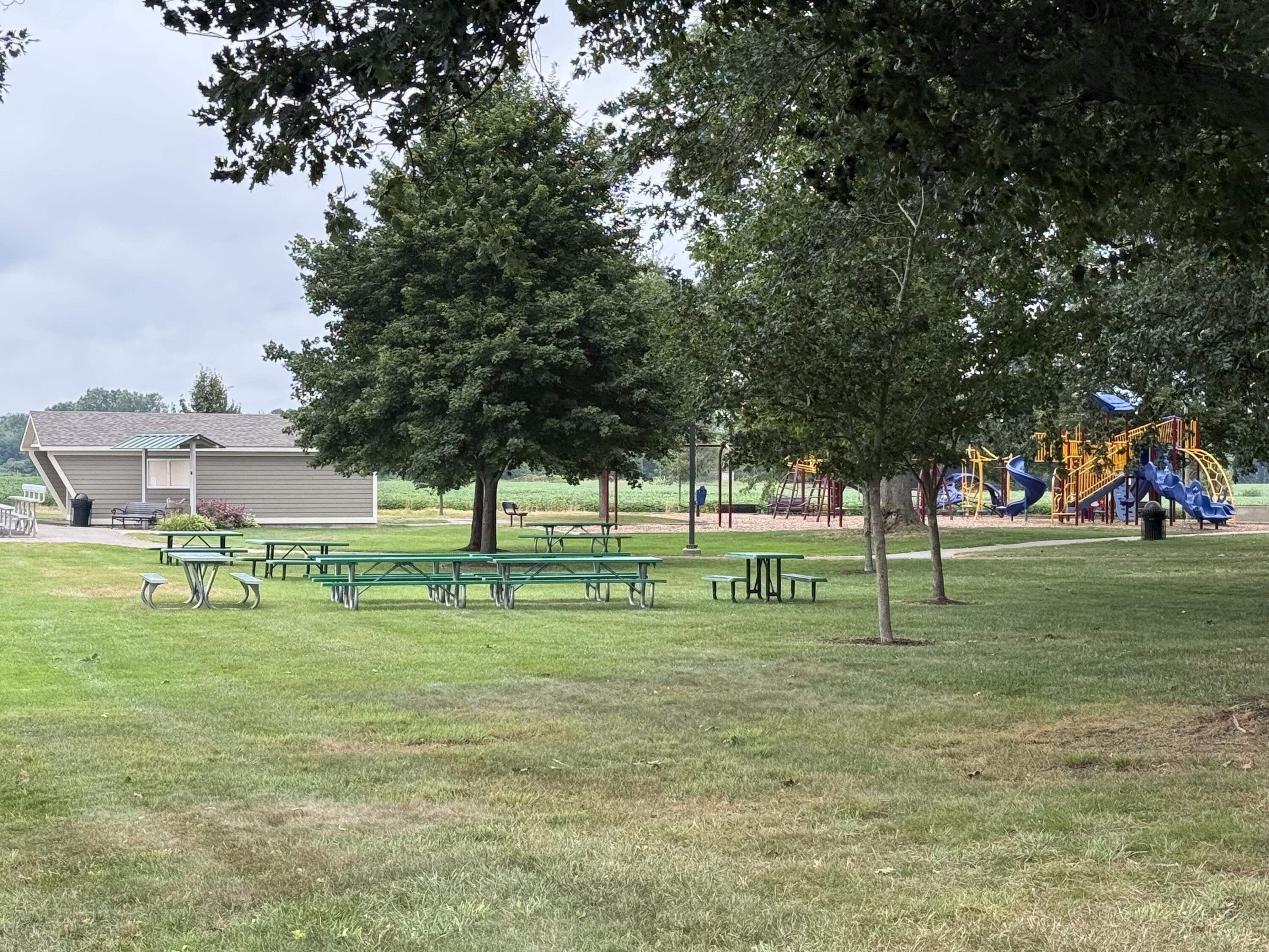 635 Midgrove Drive Zeeland MI 49464