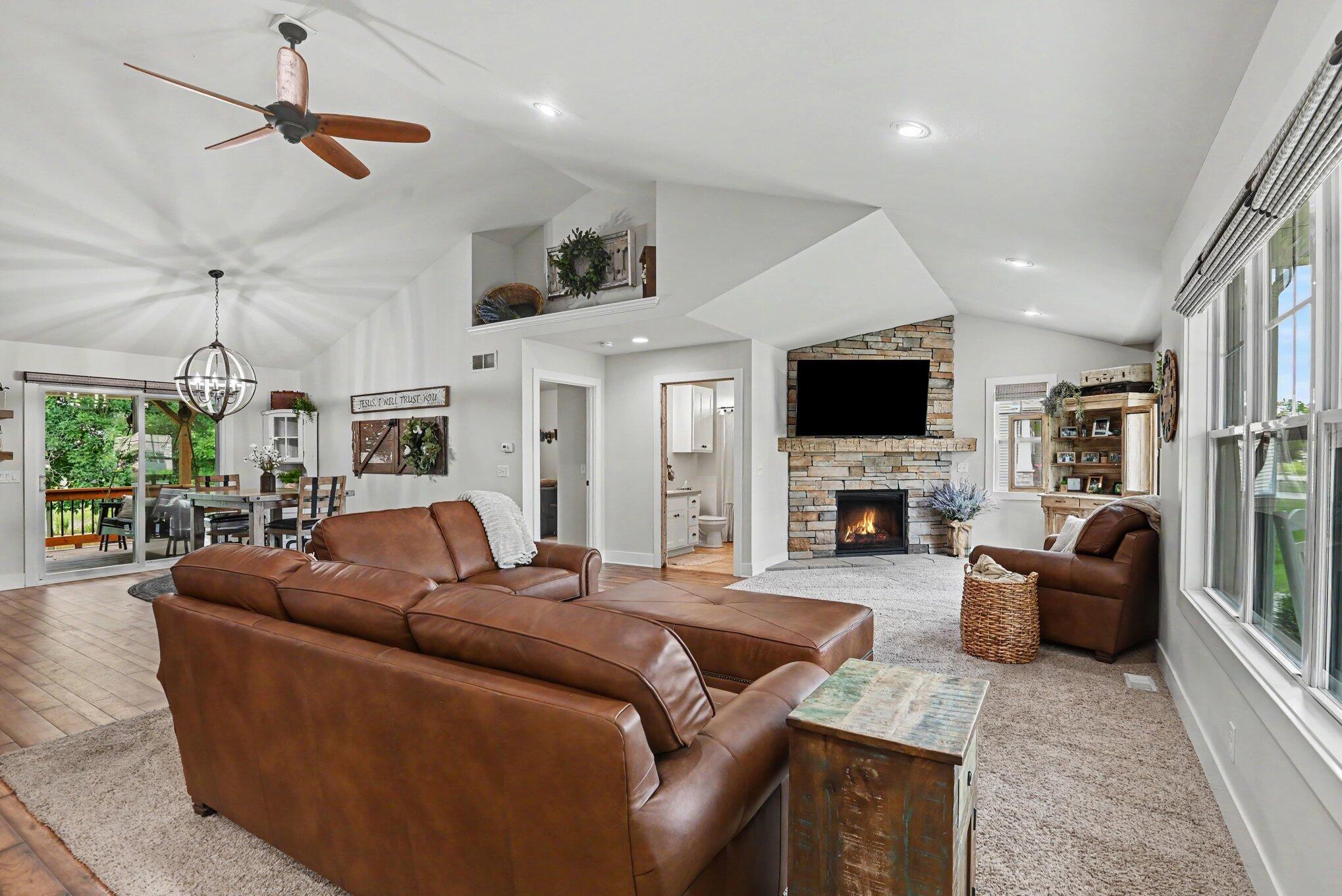 635 Midgrove Drive Zeeland MI 49464