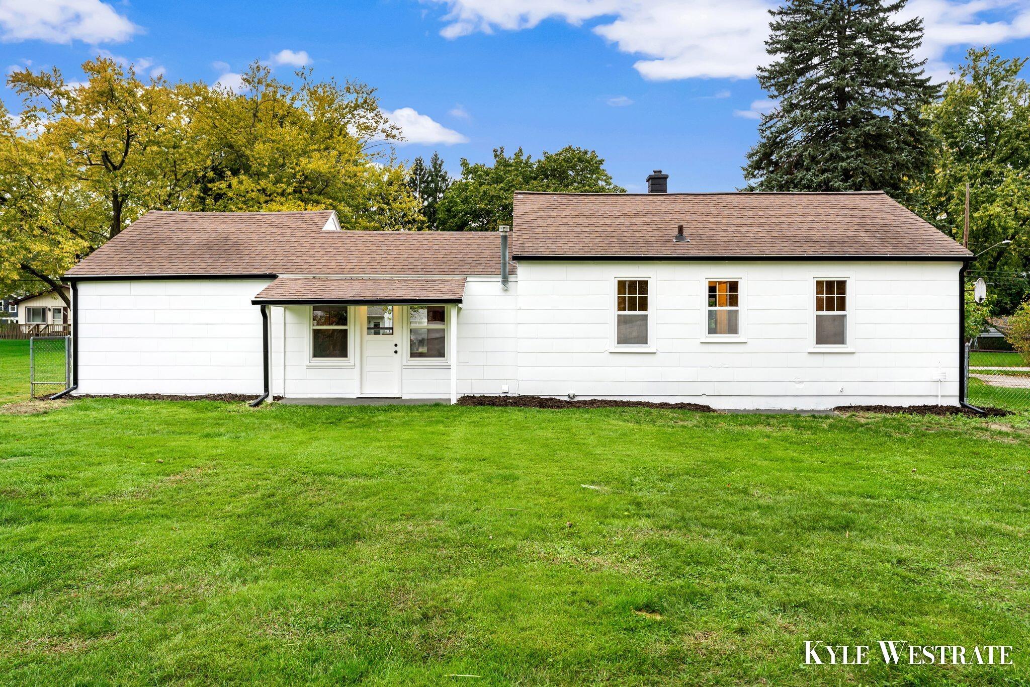 1260 Fay Avenue NW Grand Rapids MI 49504