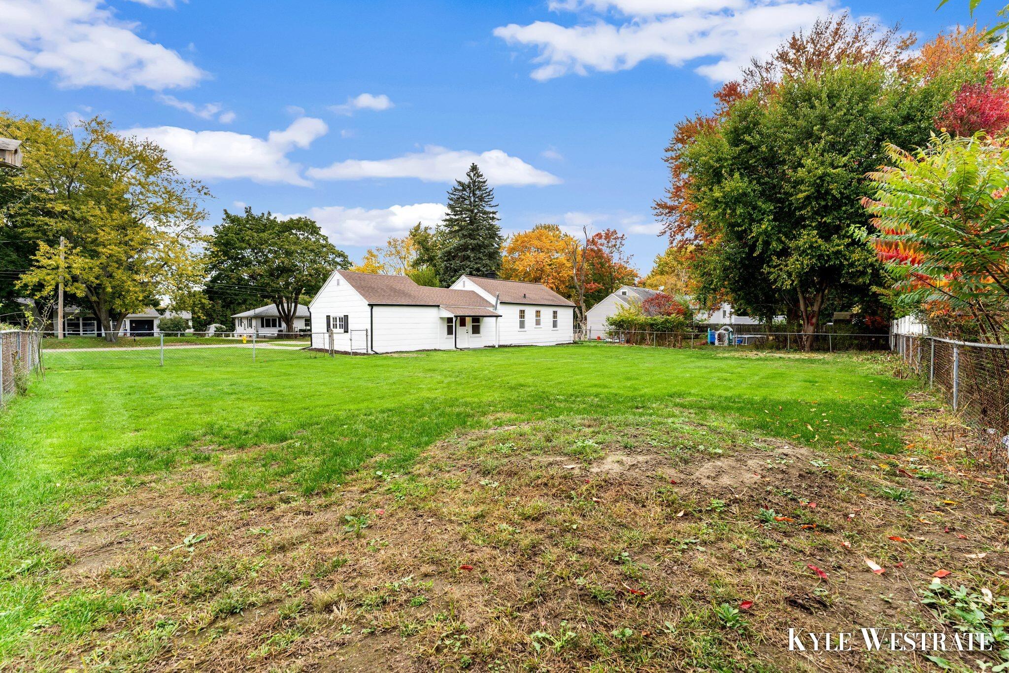 1260 Fay Avenue NW Grand Rapids MI 49504