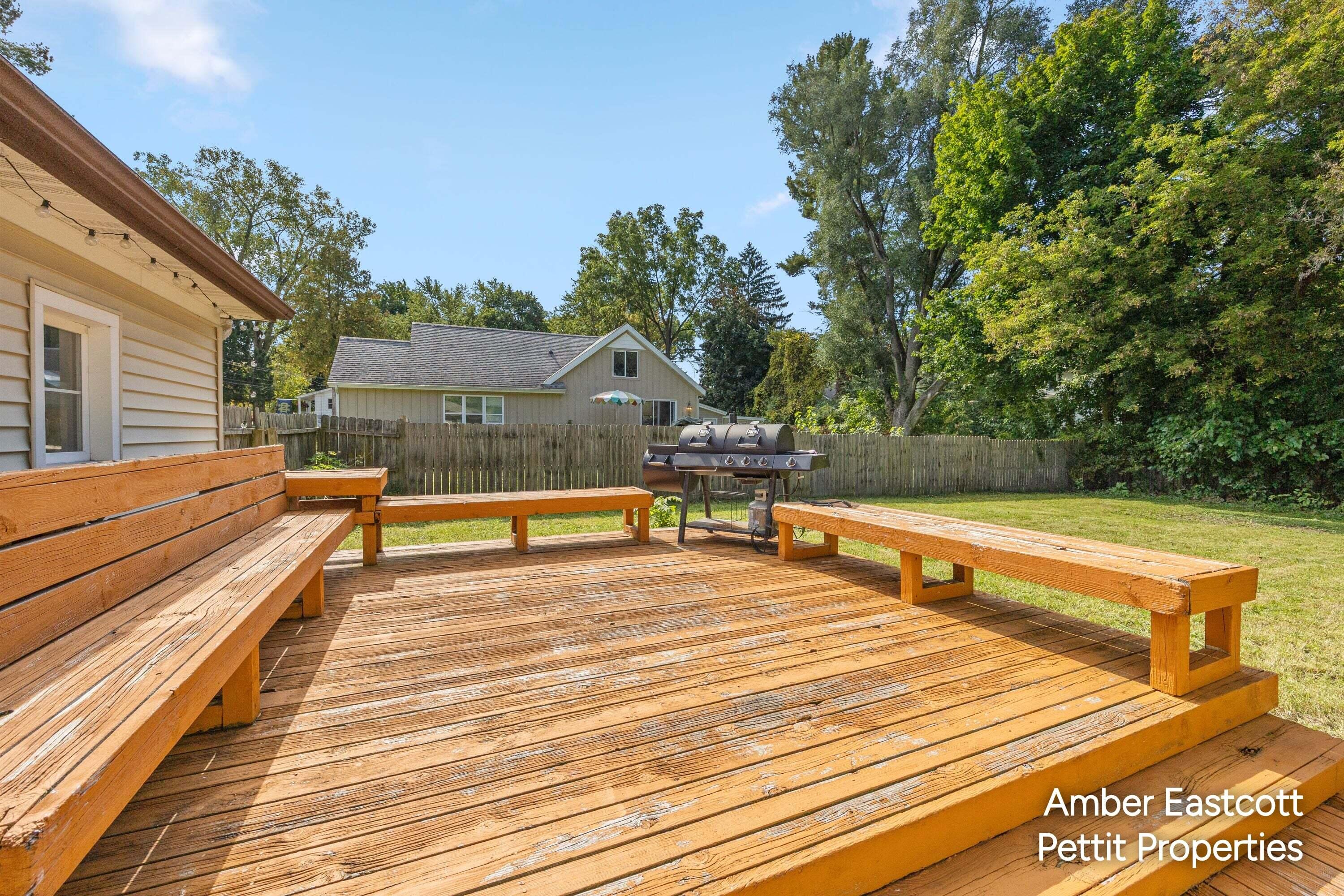 1305 Ball Avenue NE Grand Rapids MI 49505