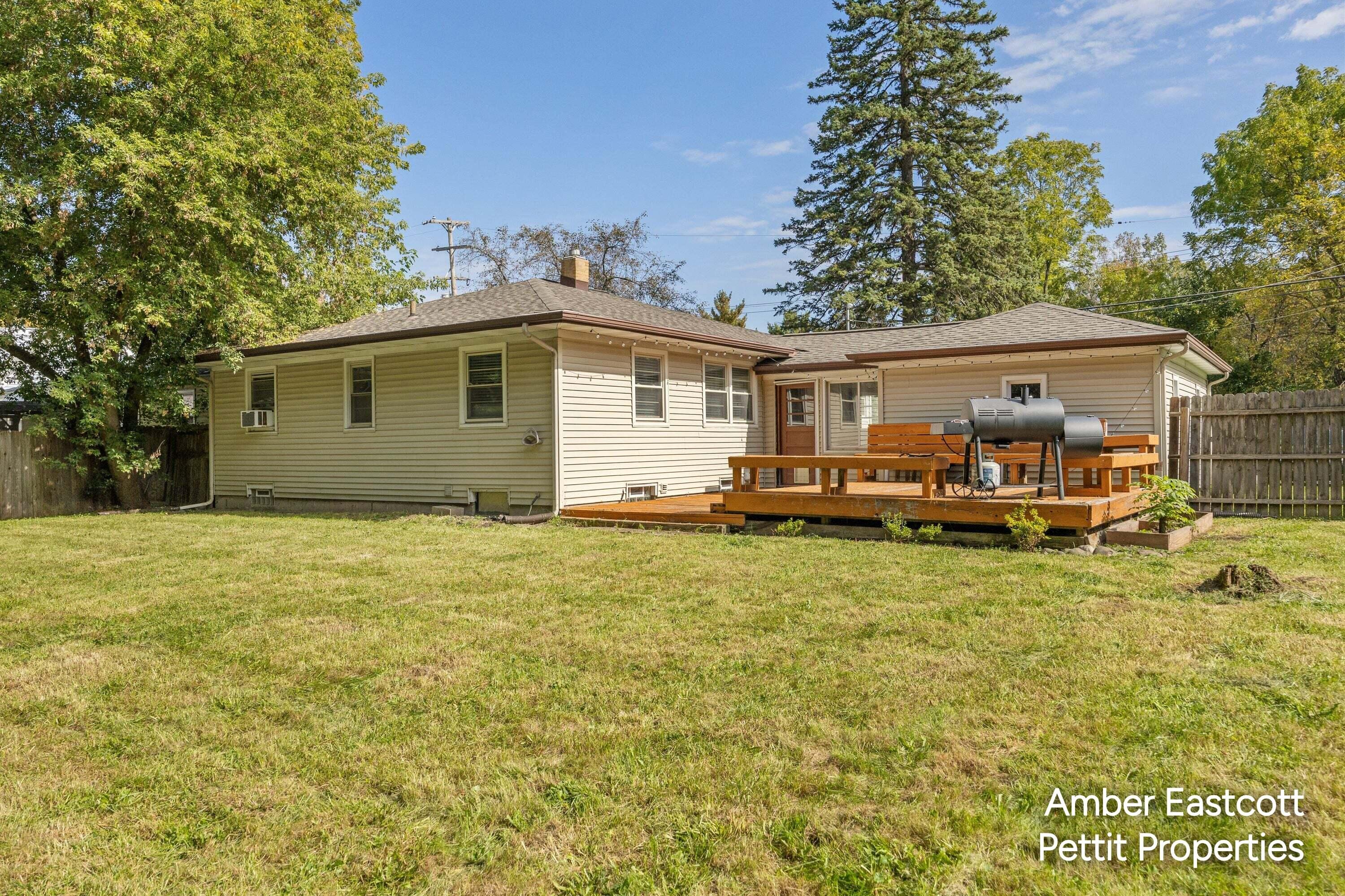 1305 Ball Avenue NE Grand Rapids MI 49505