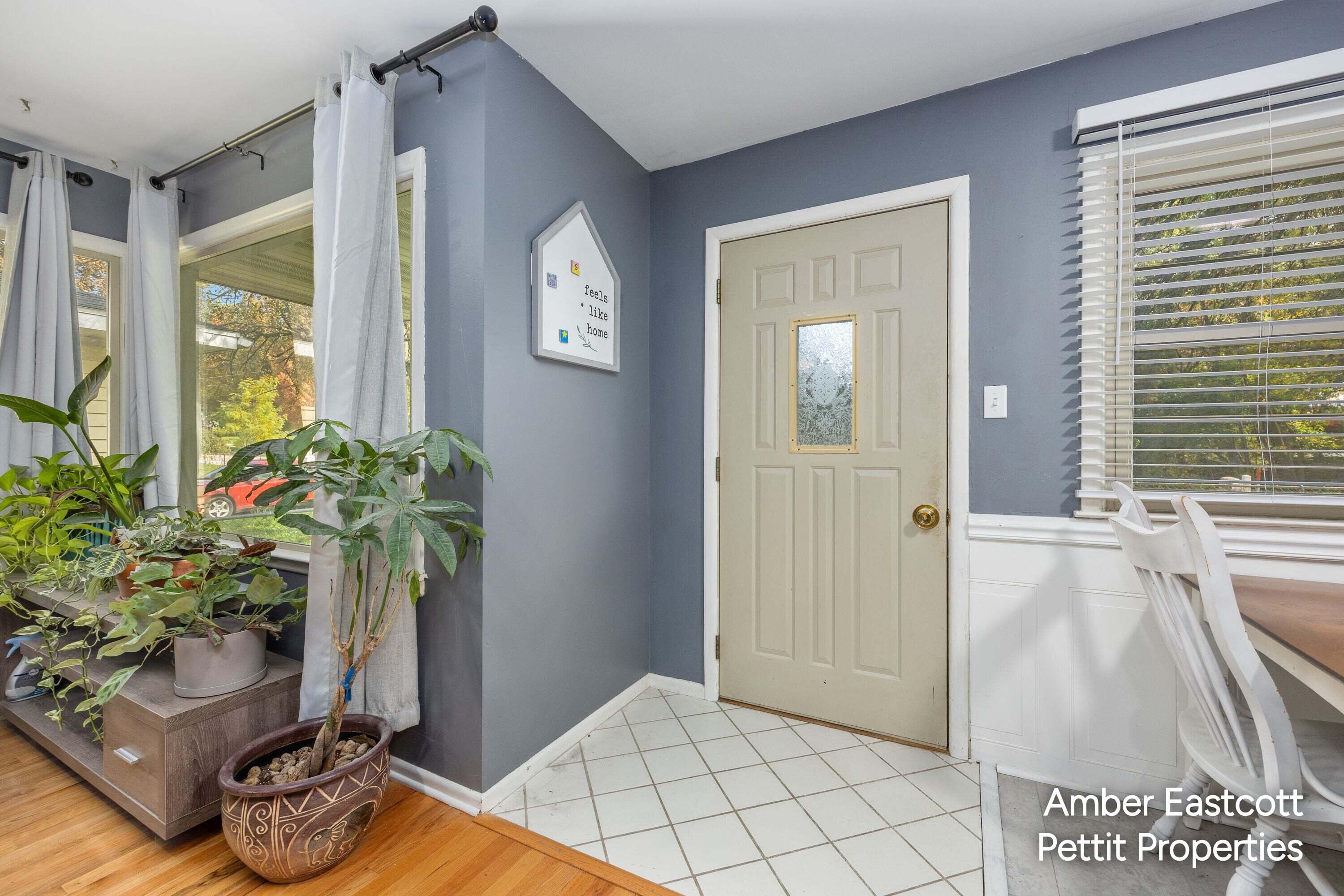 1305 Ball Avenue NE Grand Rapids MI 49505