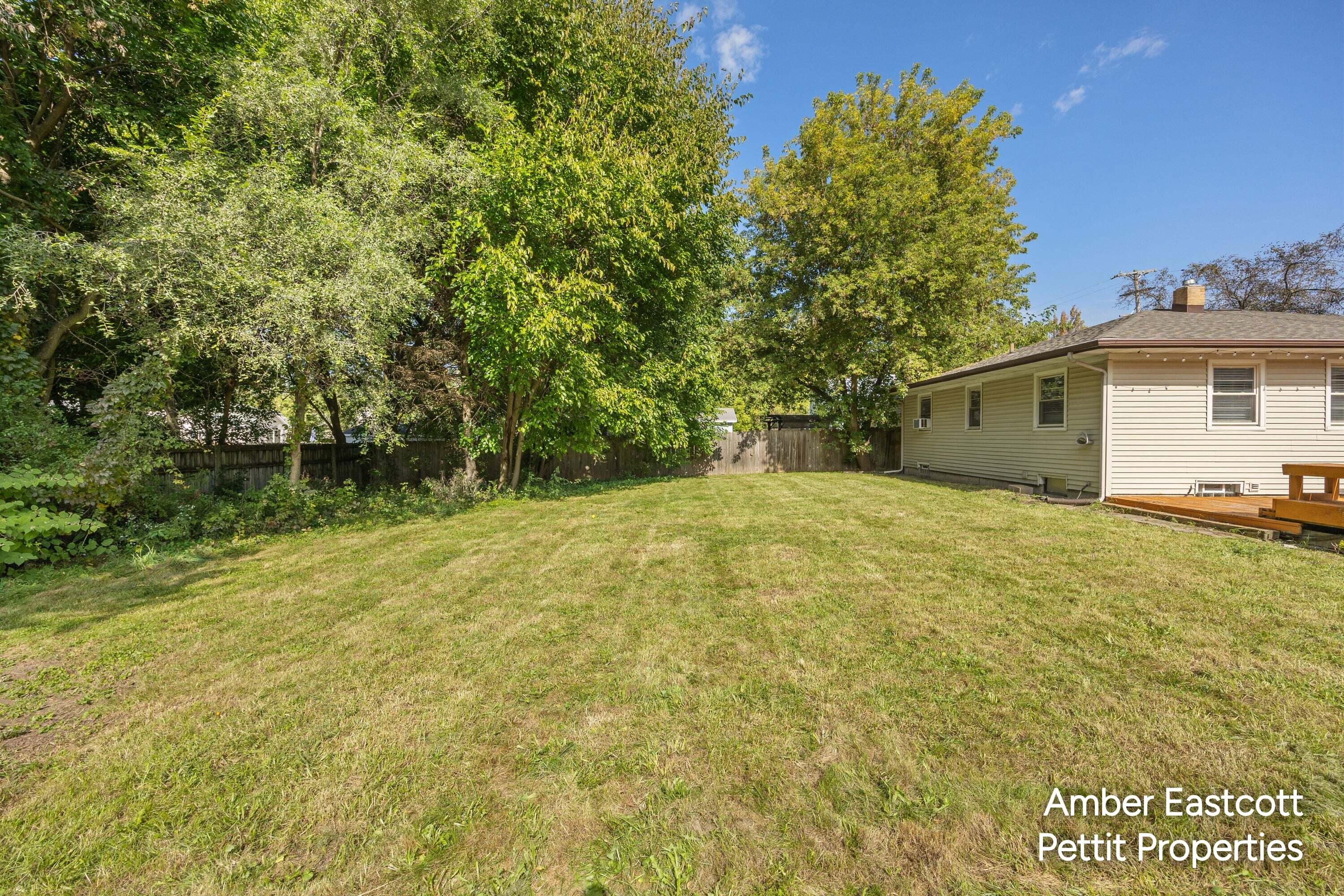 1305 Ball Avenue NE Grand Rapids MI 49505