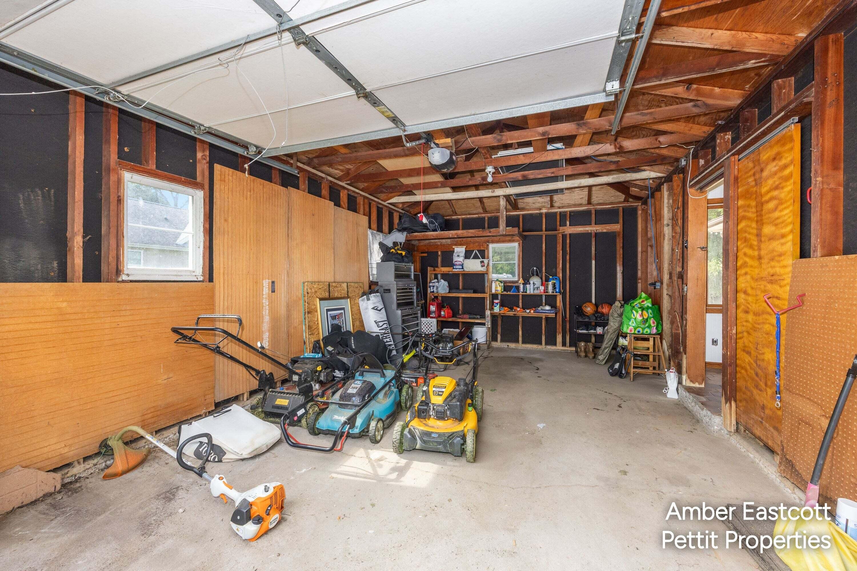 1305 Ball Avenue NE Grand Rapids MI 49505