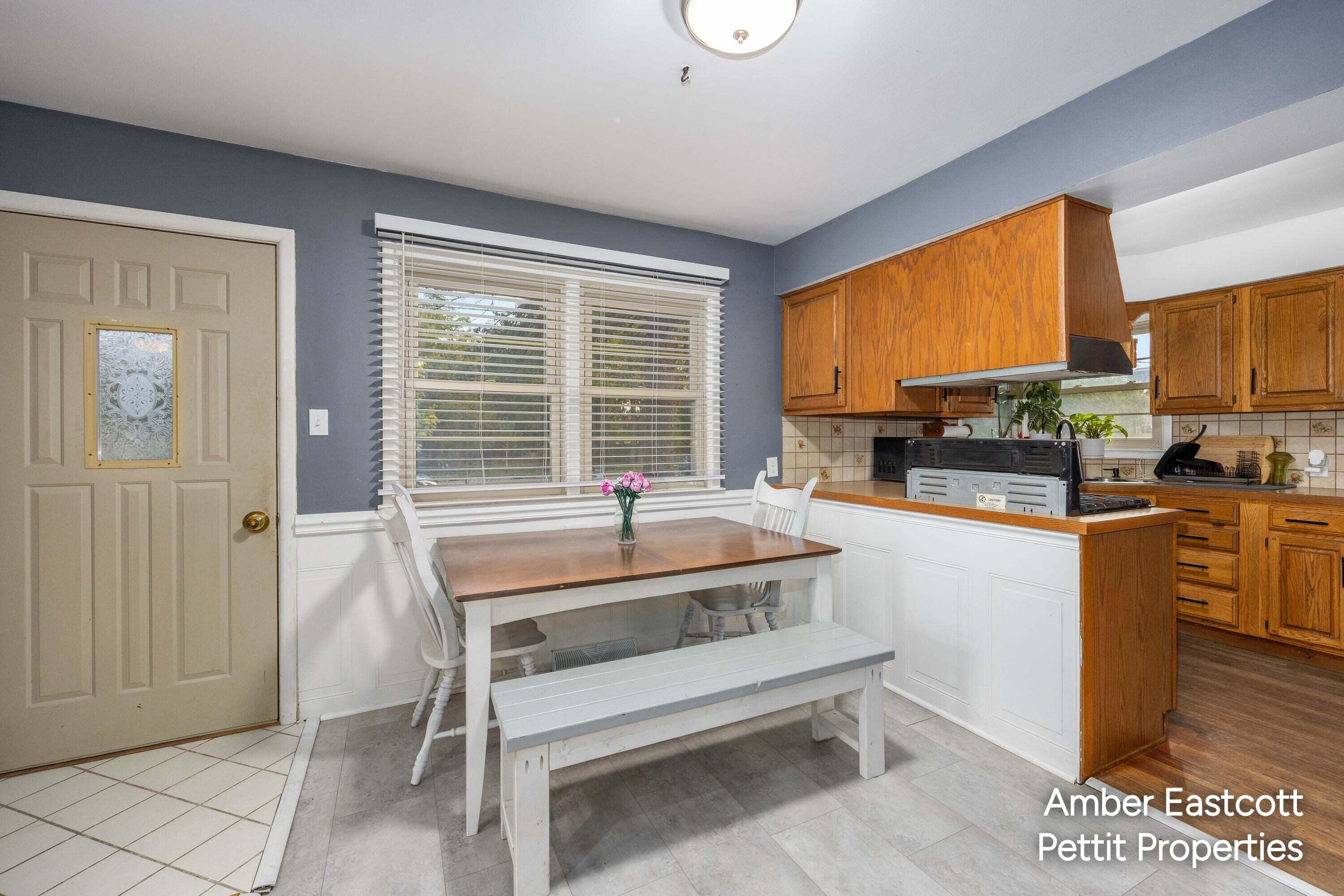 1305 Ball Avenue NE Grand Rapids MI 49505