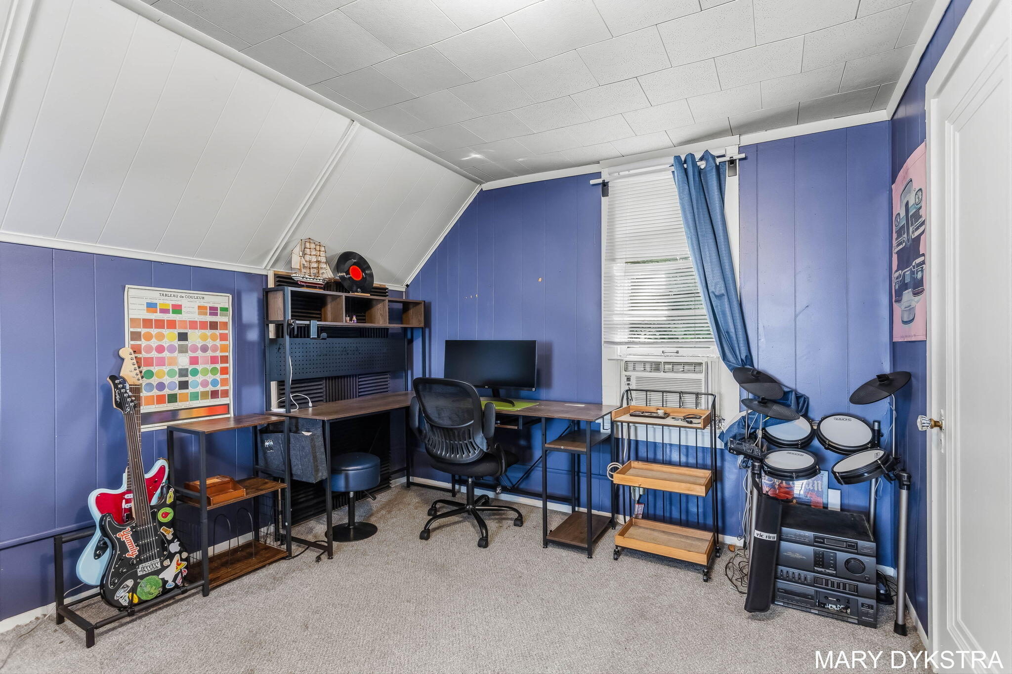 823 Prospect Avenue NE Grand Rapids MI 49503