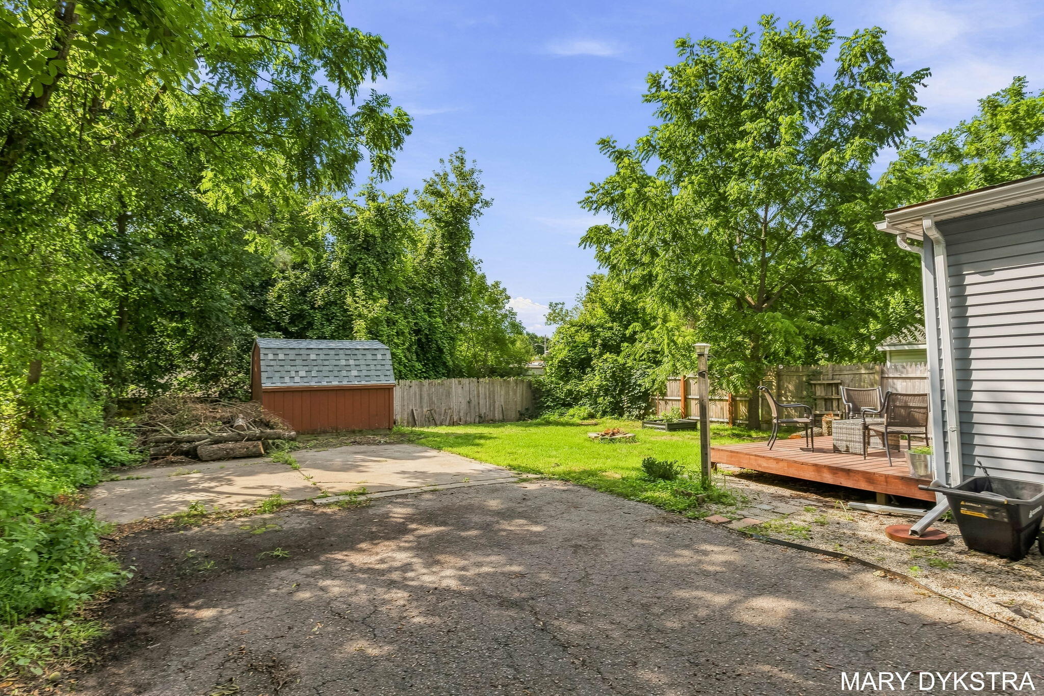 823 Prospect Avenue NE Grand Rapids MI 49503