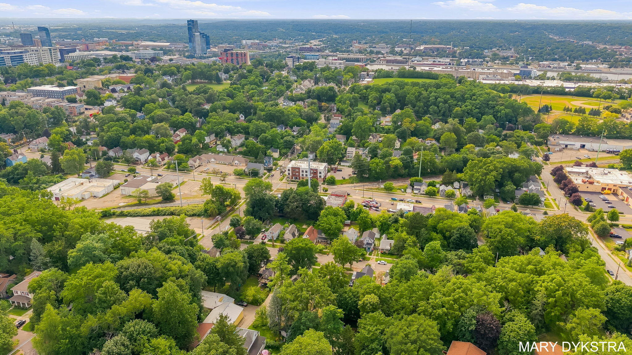 823 Prospect Avenue NE Grand Rapids MI 49503