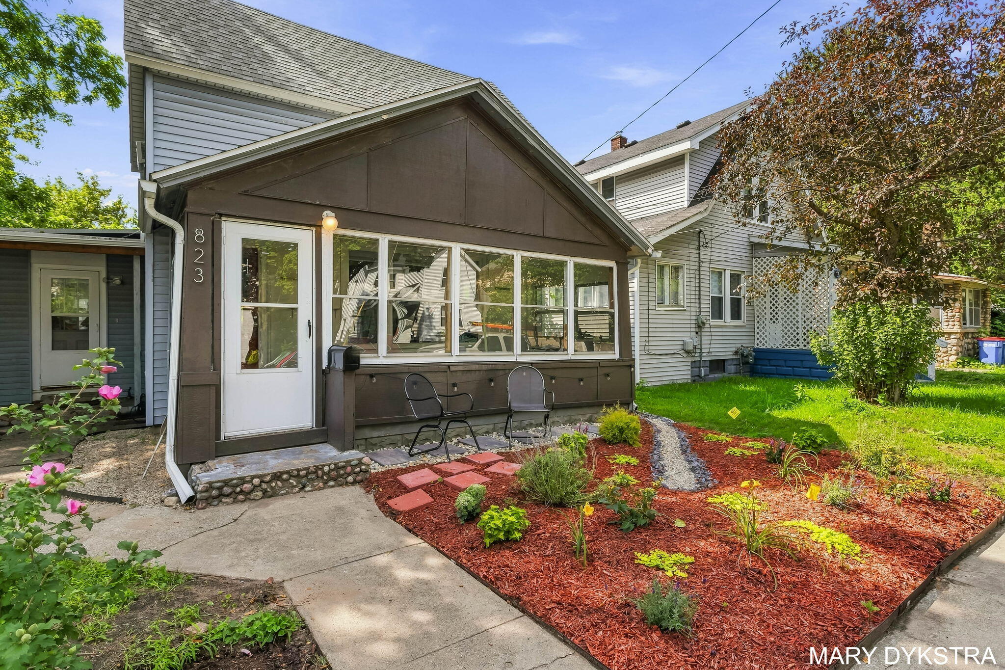 823 Prospect Avenue NE Grand Rapids MI 49503
