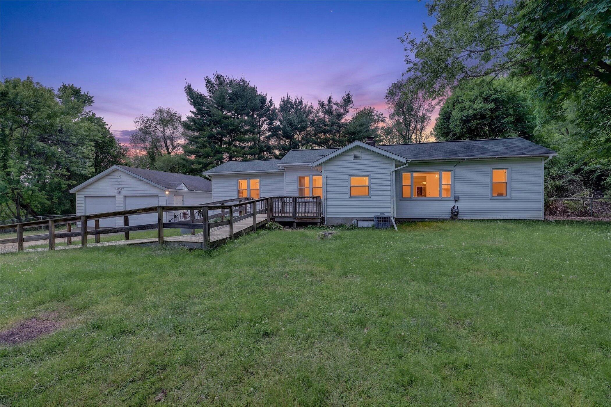 565 Collette Avenue Kalamazoo MI 49048