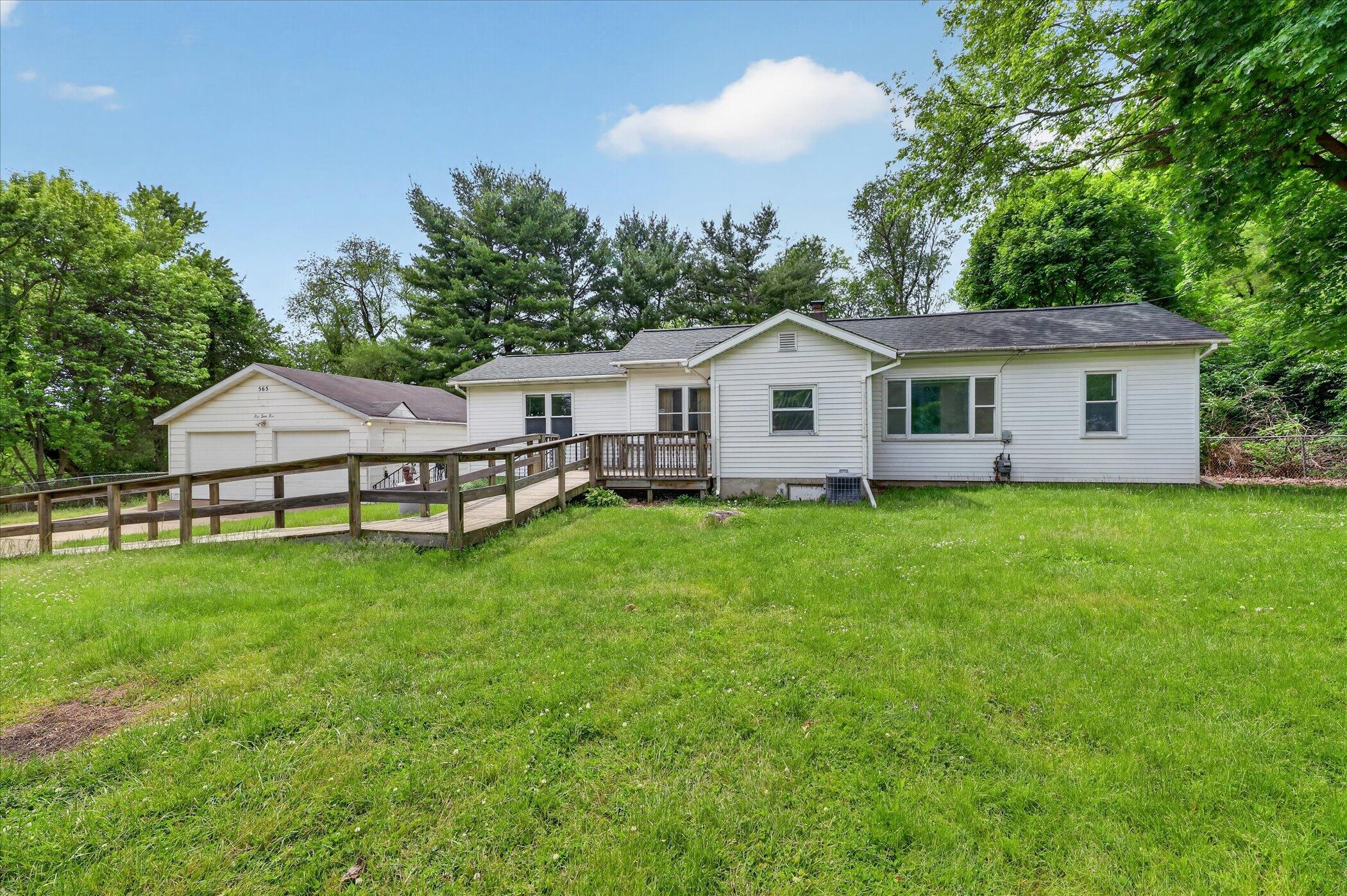 565 Collette Avenue Kalamazoo MI 49048