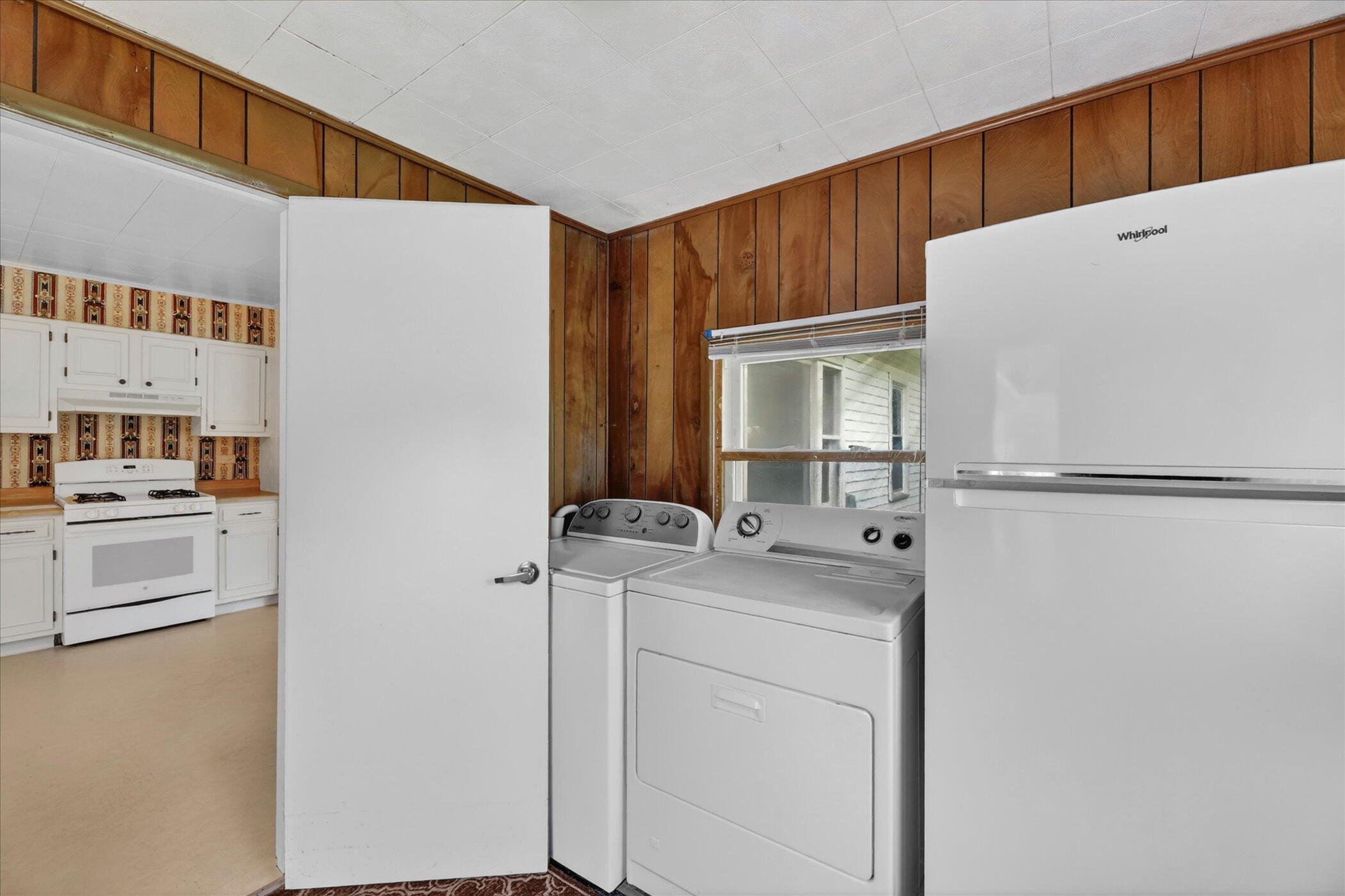 565 Collette Avenue Kalamazoo MI 49048