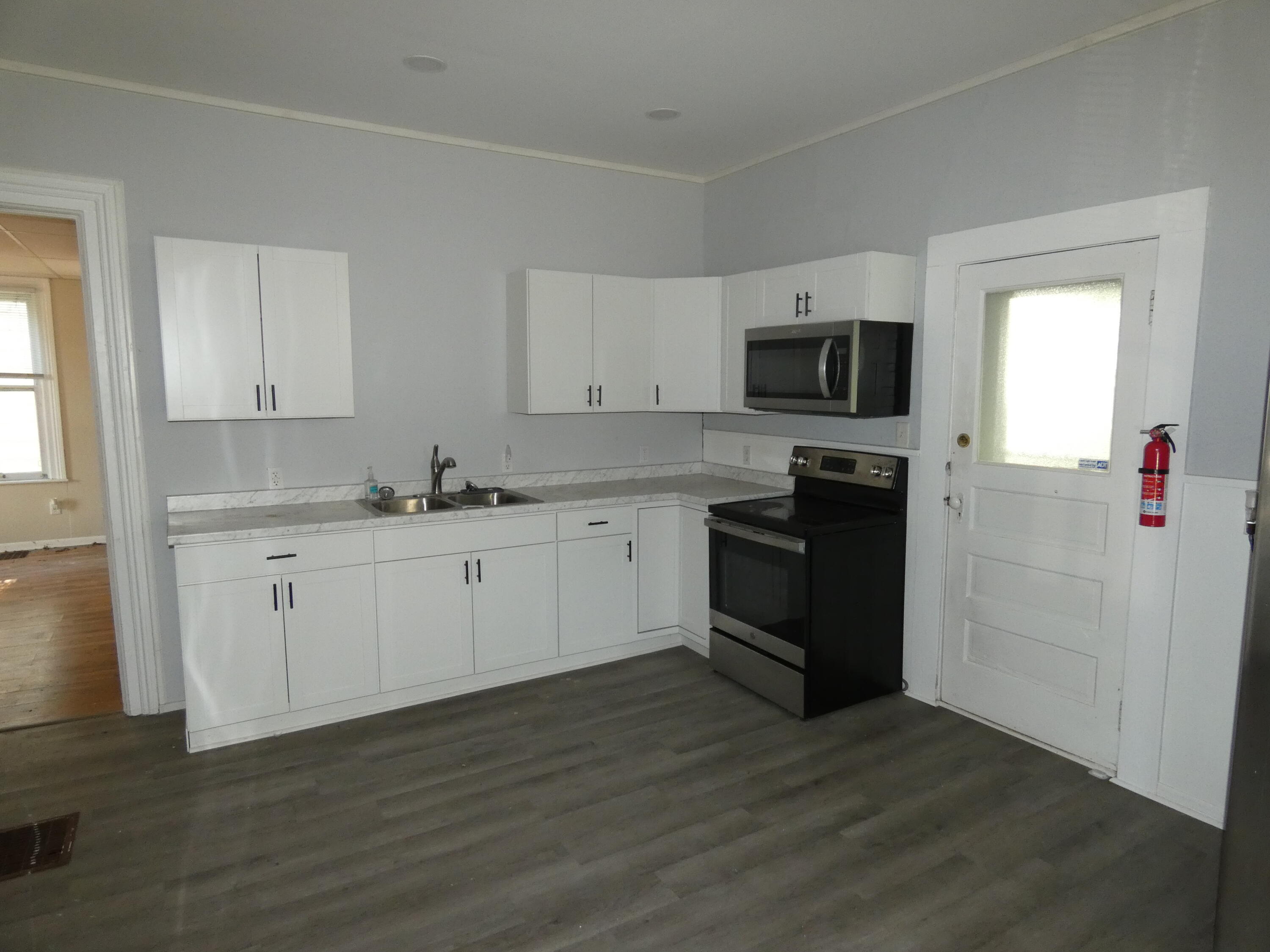 814 Central Place Kalamazoo MI 49008