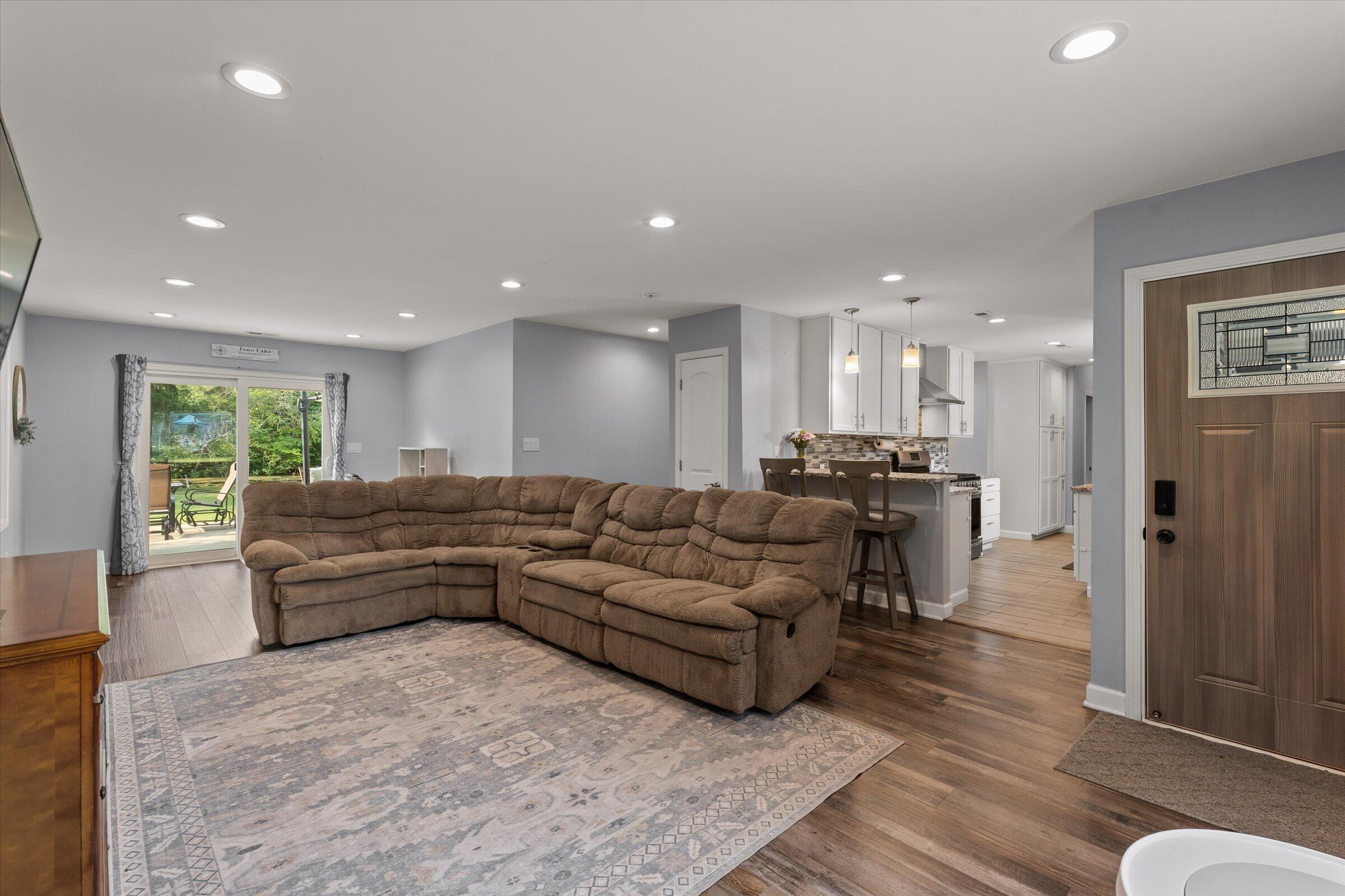 21684 Channel Parkway Edwardsburg MI 49112