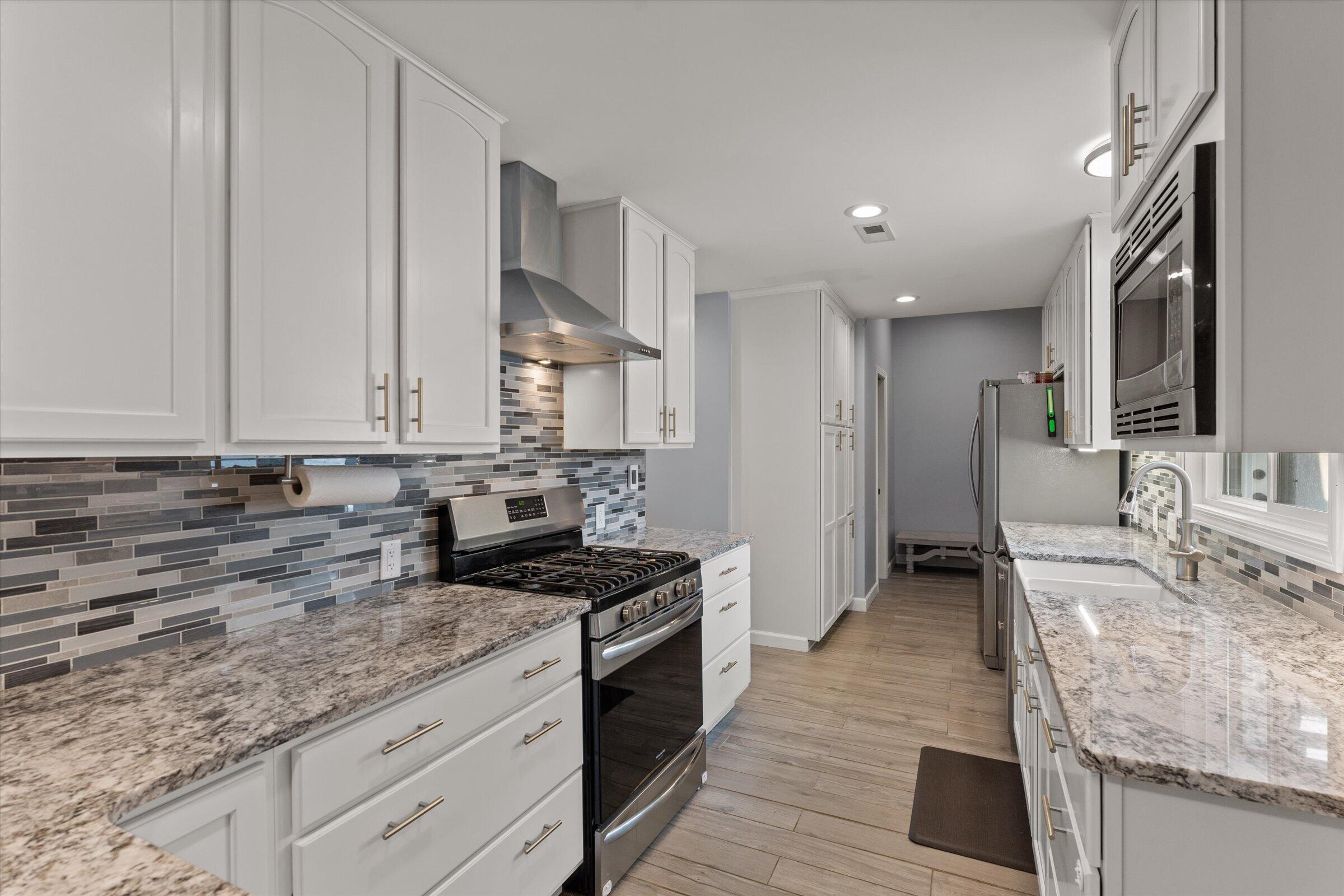 21684 Channel Parkway Edwardsburg MI 49112